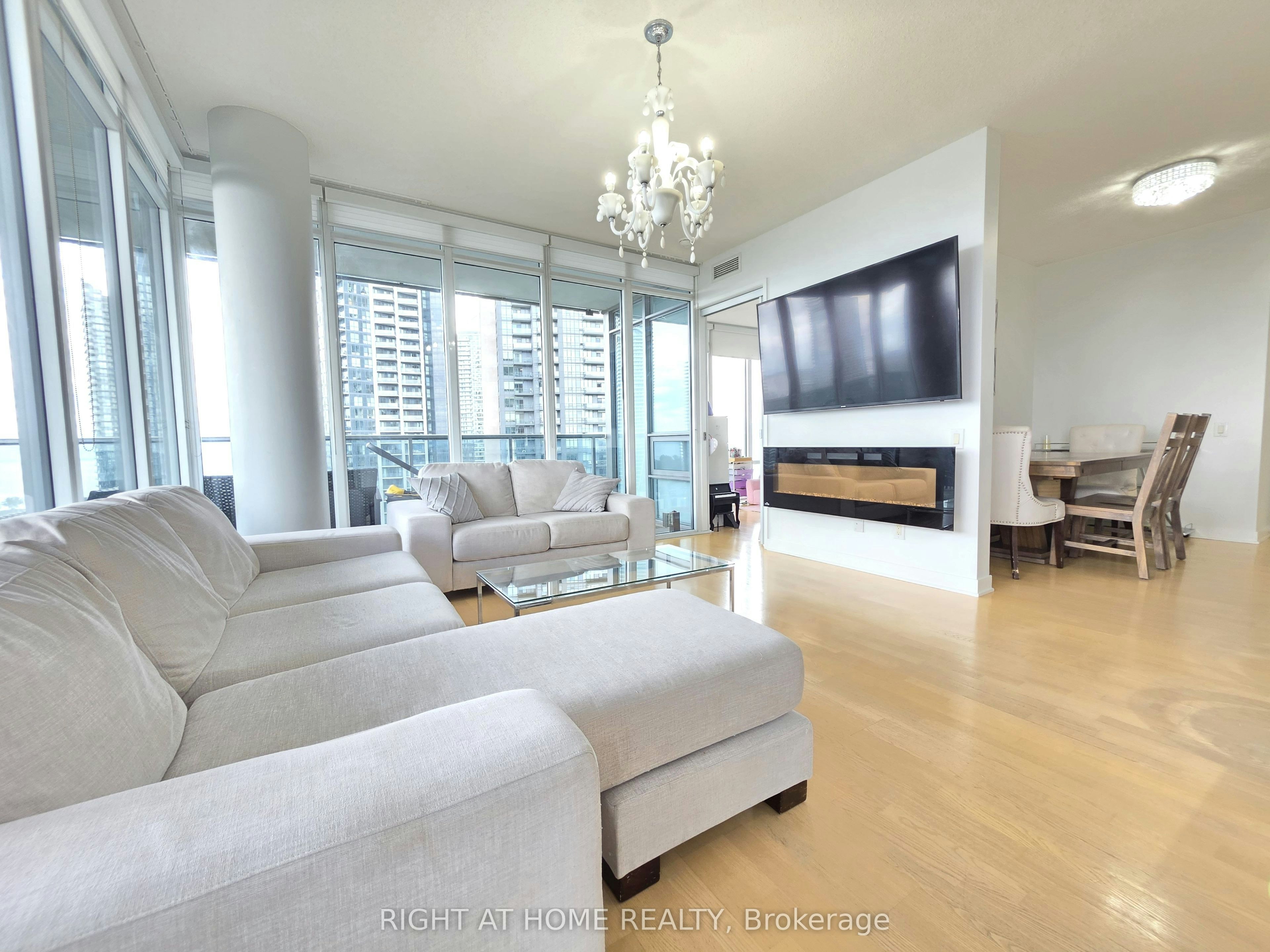 2108-90 Park Lawn Road, Toronto, ON, M8Y 0B6 - 4
