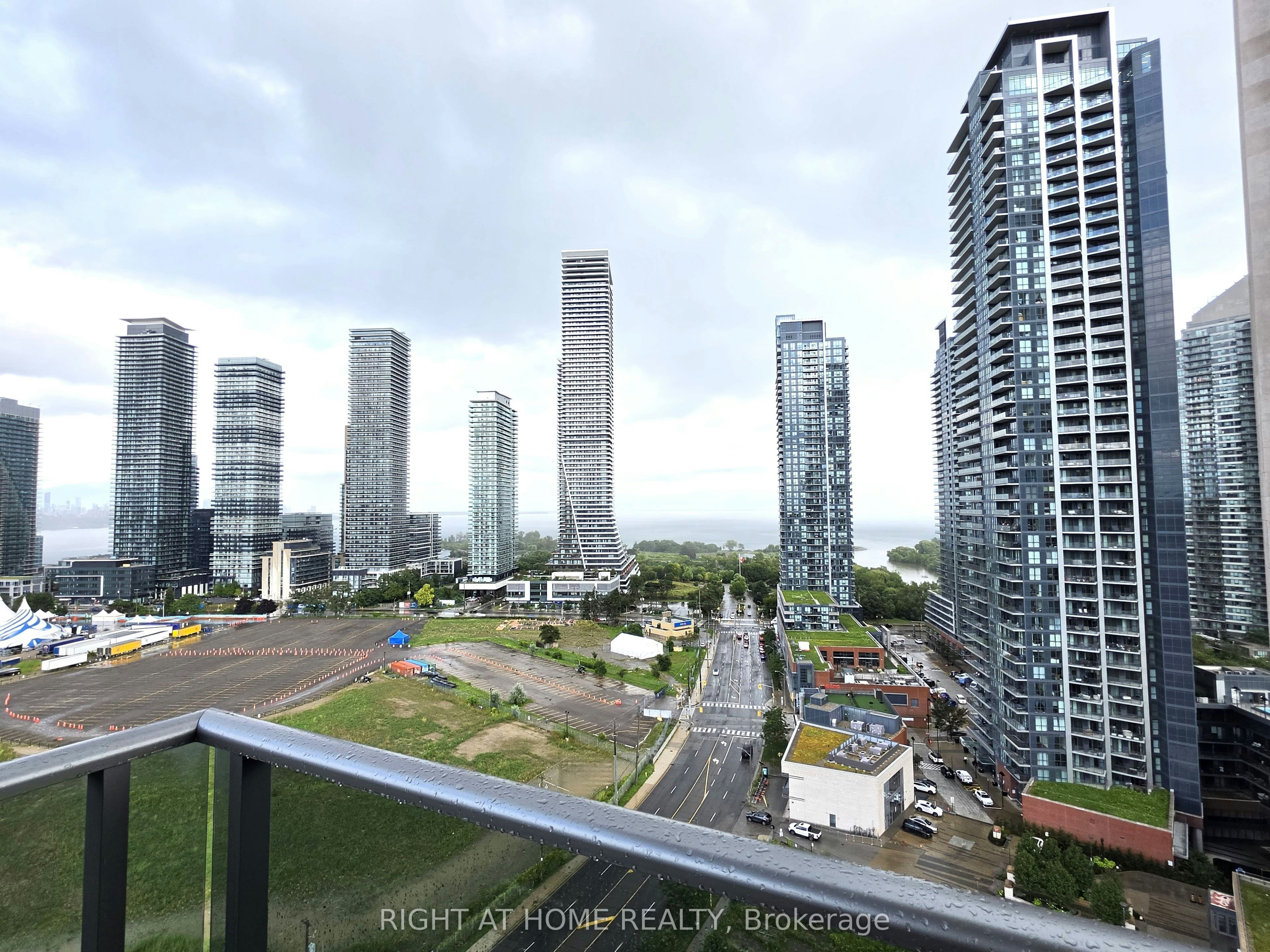 2108-90 Park Lawn Road, Toronto, ON, M8Y 0B6 - 20
