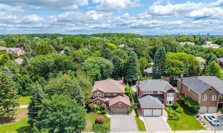 29 Christie Drive