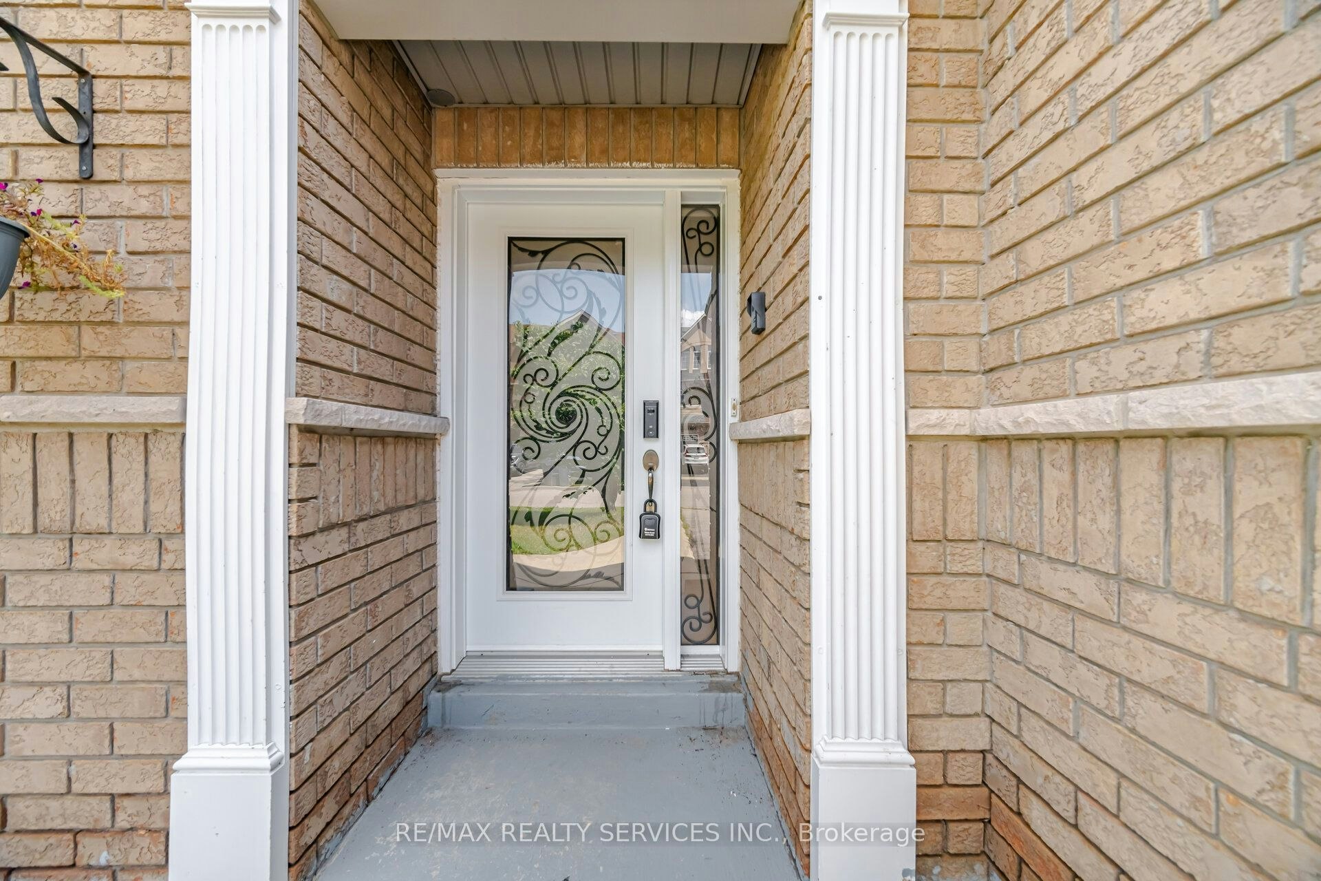 3392 Southwick Street, Mississauga, ON, L5M 7L5 - 3