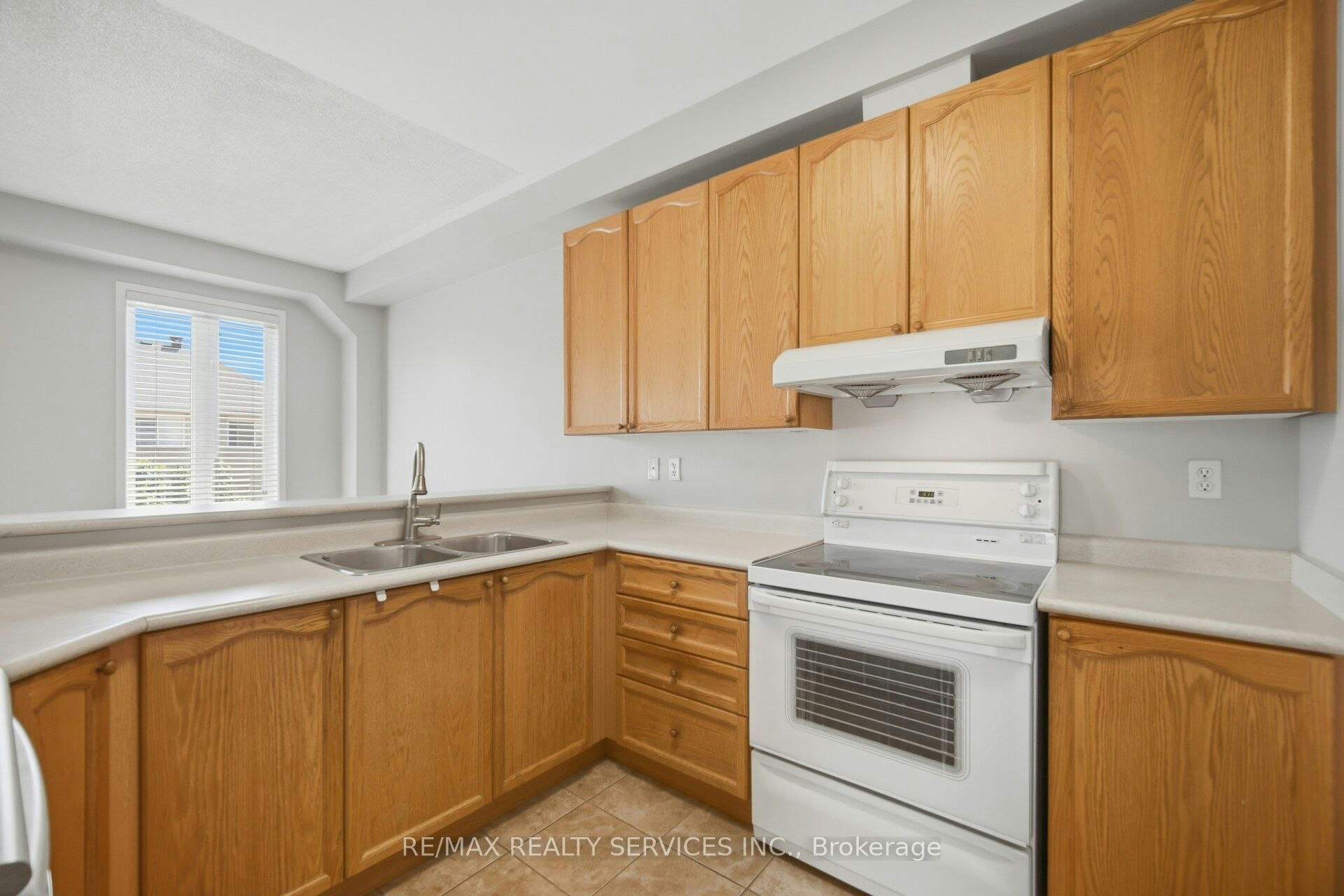 3392 Southwick Street, Mississauga, ON, L5M 7L5 - 12