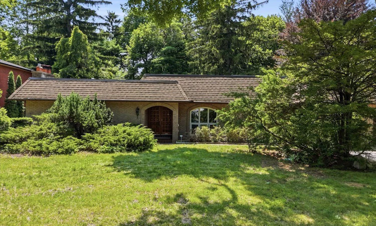 1528 Knareswood Drive