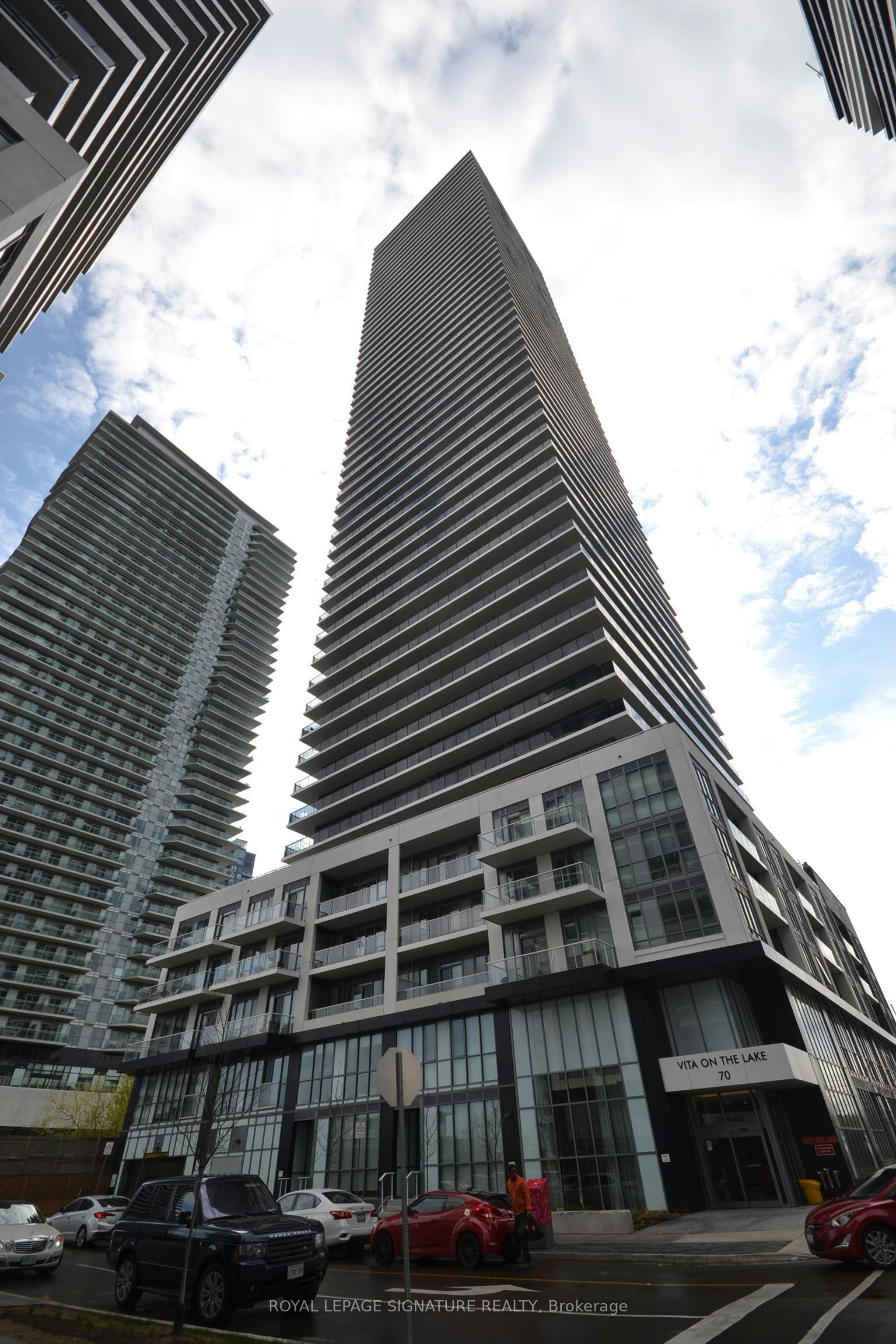 2406-70 Annie Craig Drive, Toronto, ON, M8V 0G2