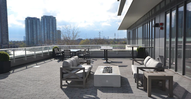 2406-70 Annie Craig Drive, Toronto, ON, M8V 0G2 - 23
