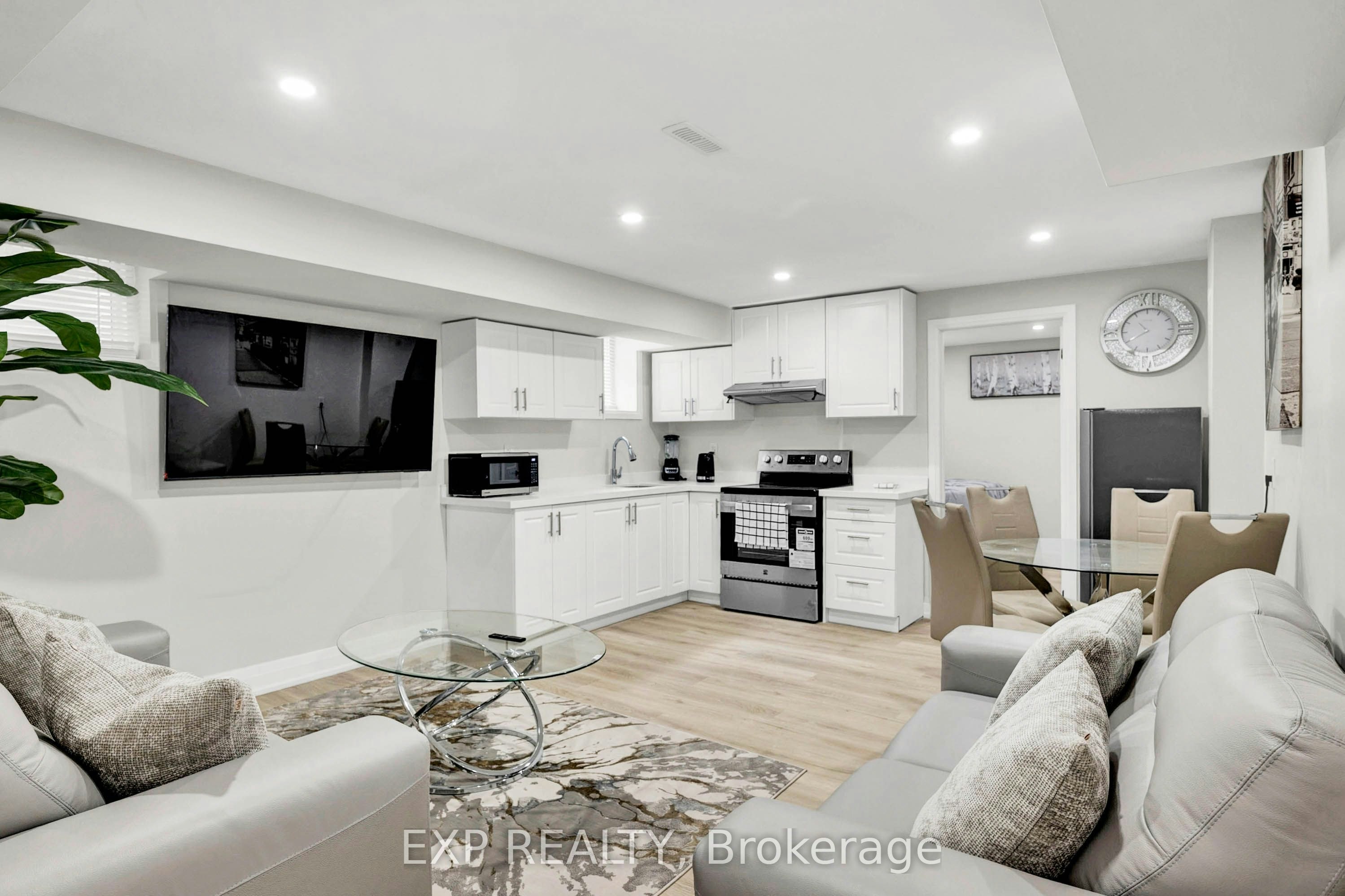 Unit B-448 Dougall Avenue, Caledon, ON, L7C 4A6 - 3