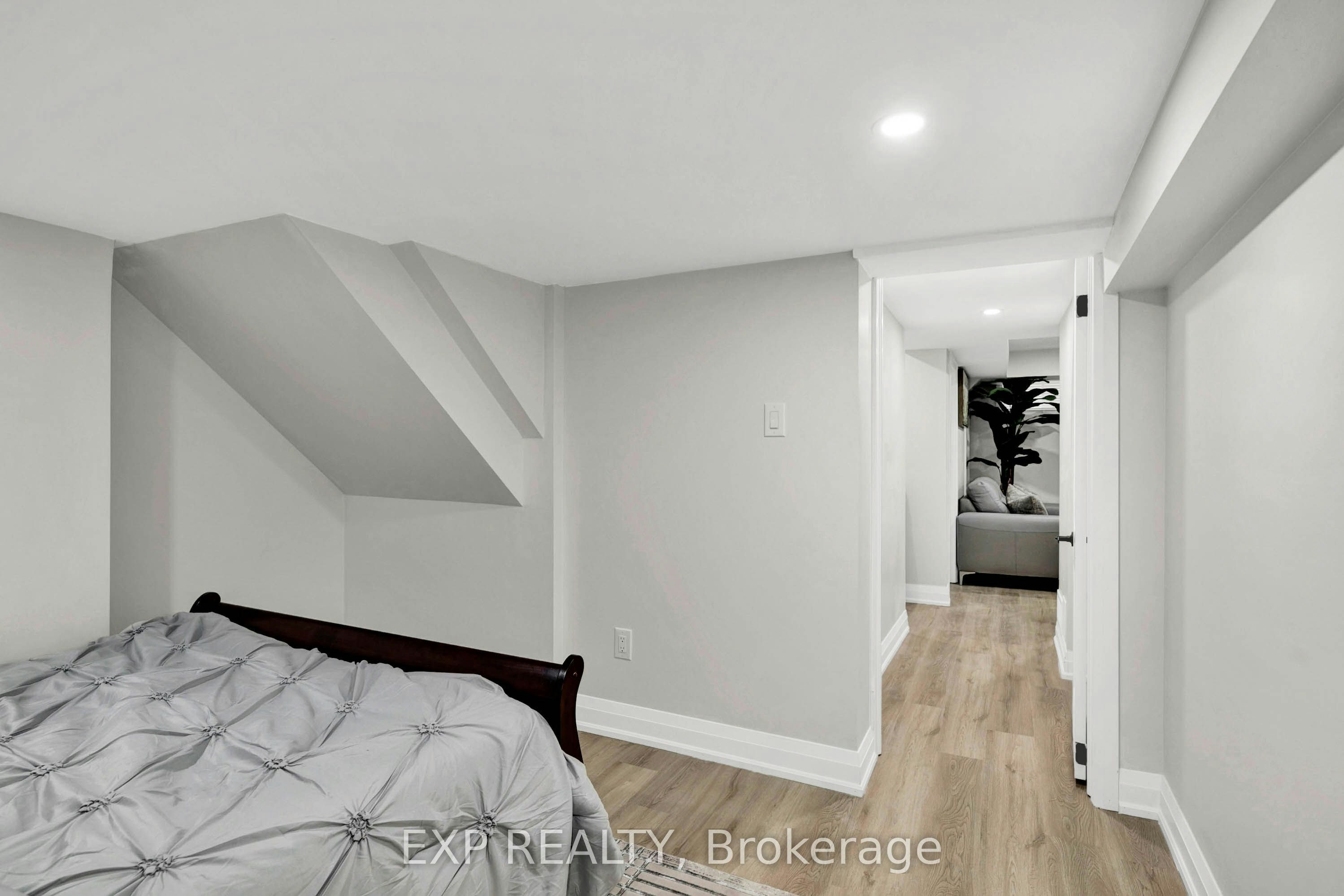 Unit B-448 Dougall Avenue, Caledon, ON, L7C 4A6 - 14