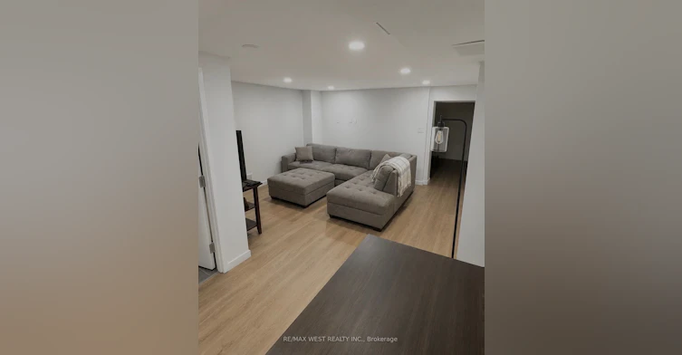Lower-41 Westroyal Road, Toronto, ON, M9P 2C4