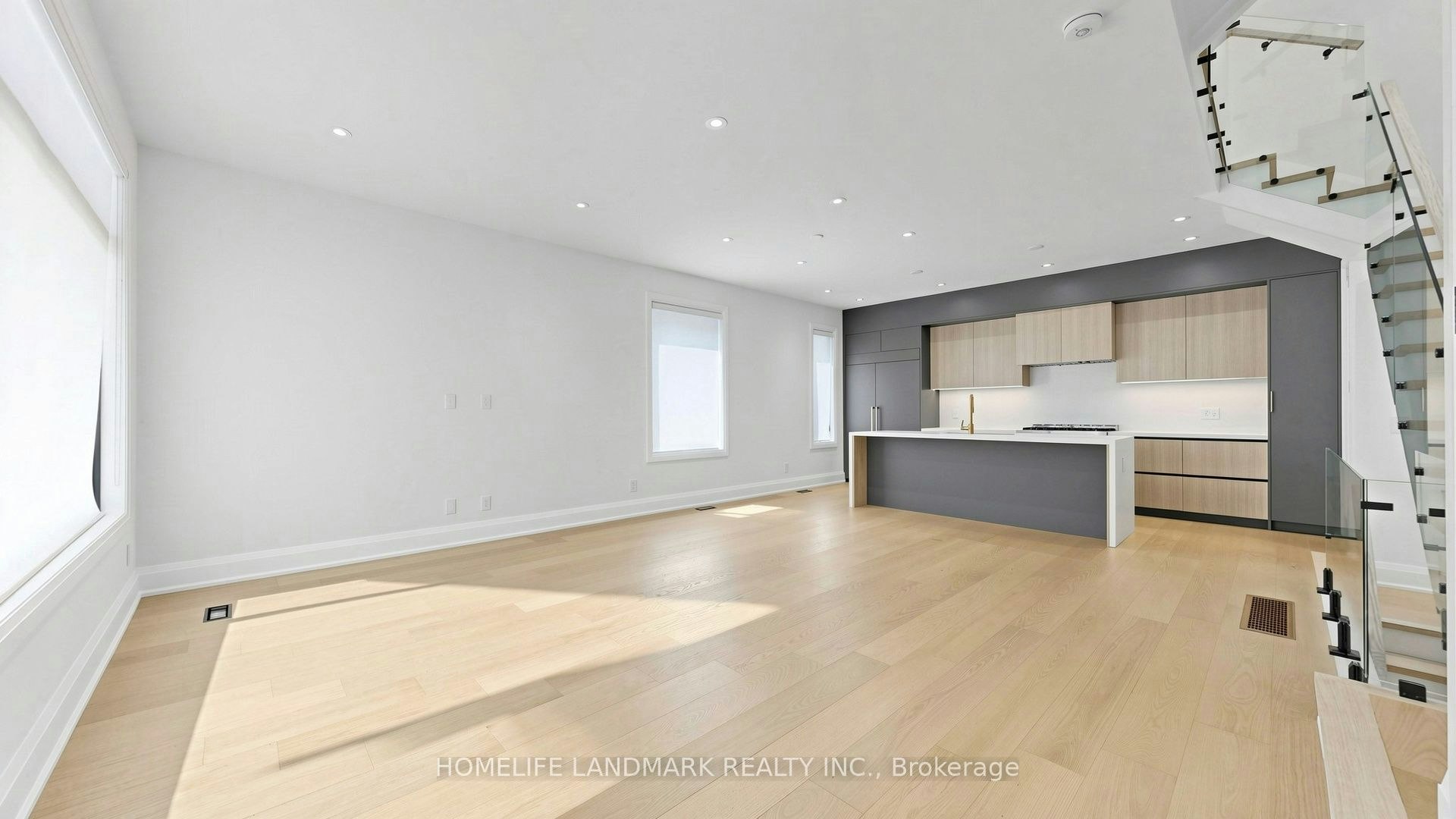 Unit D-750 Glengrove Avenue W, Toronto, ON, M6B 2J6 - 4