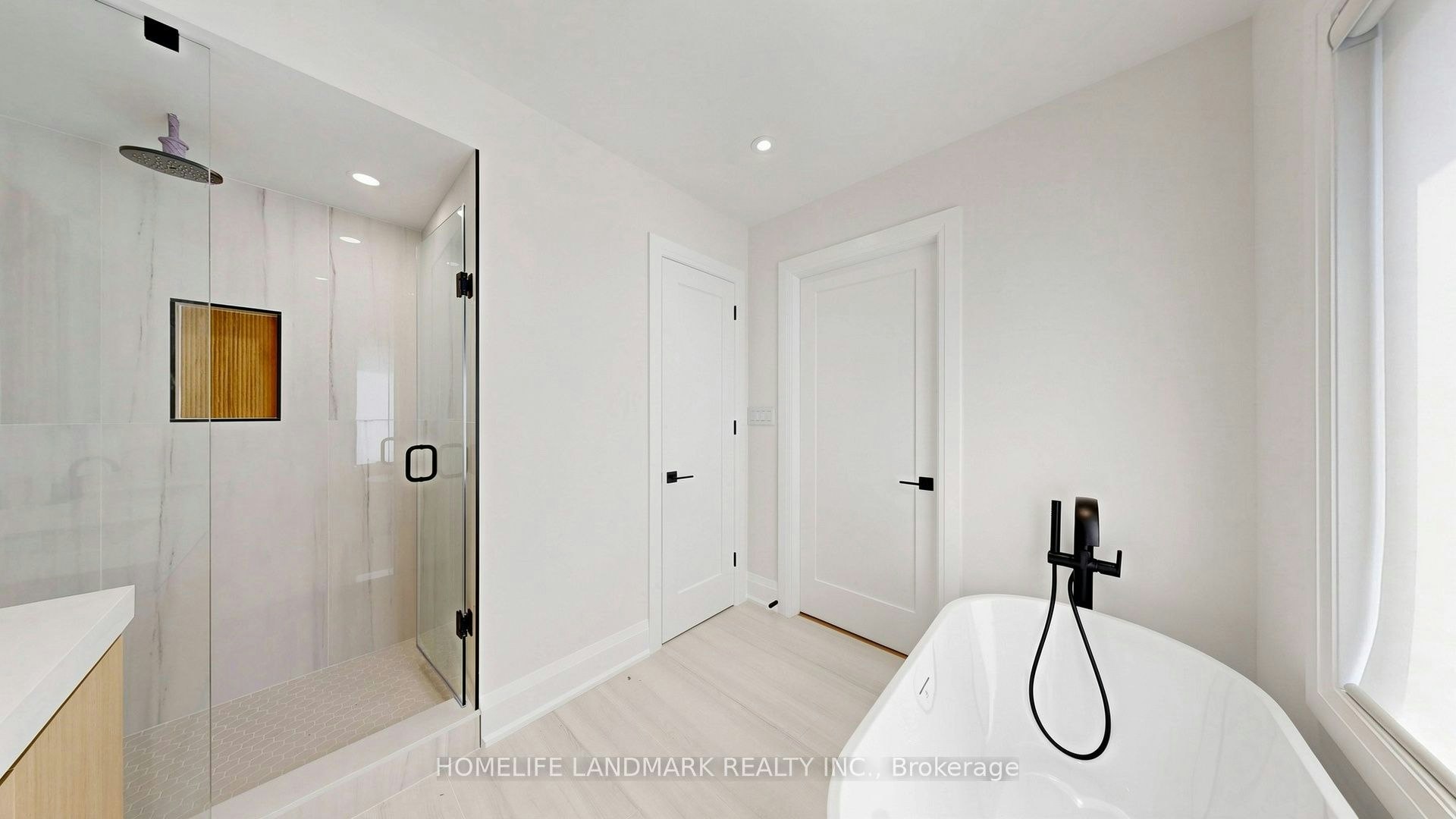 Unit D-750 Glengrove Avenue W, Toronto, ON, M6B 2J6 - 25
