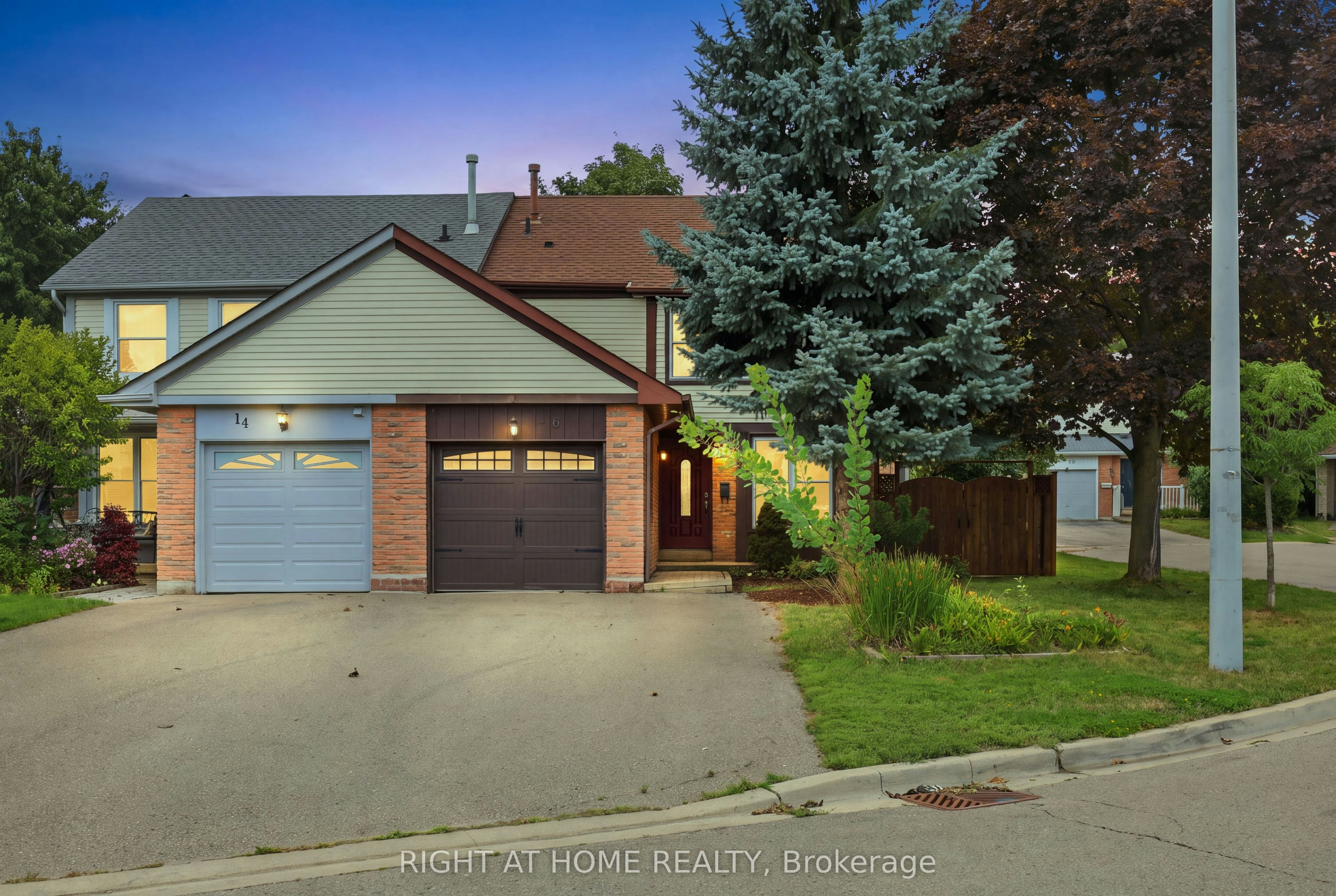 16 Kindle Court, Brampton, ON, L6Z 1B2