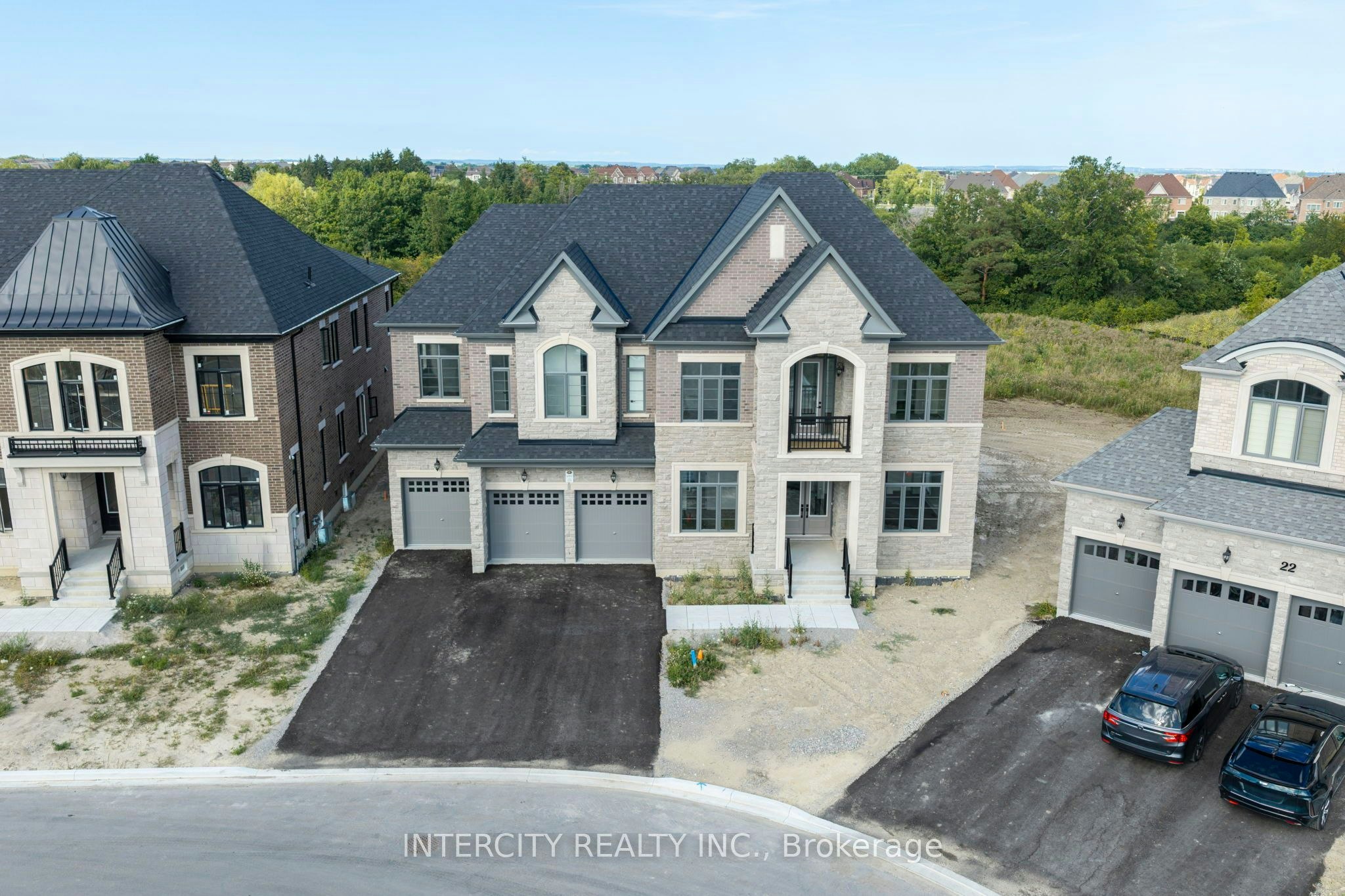 20 Gold Bottom Crescent, Brampton, ON, L6P 4H8