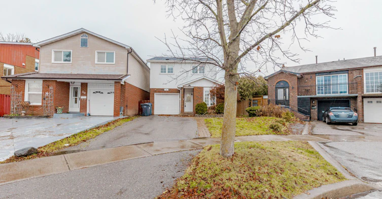 32 Elderwood Place, Brampton, ON, L6V 3N3