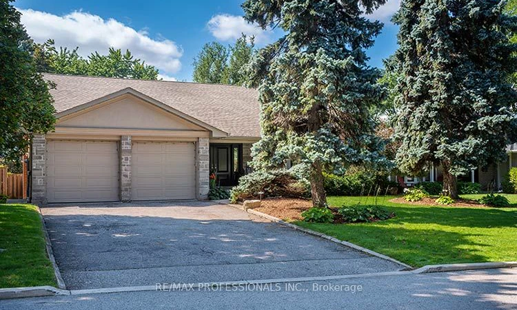 7 Treeline Court