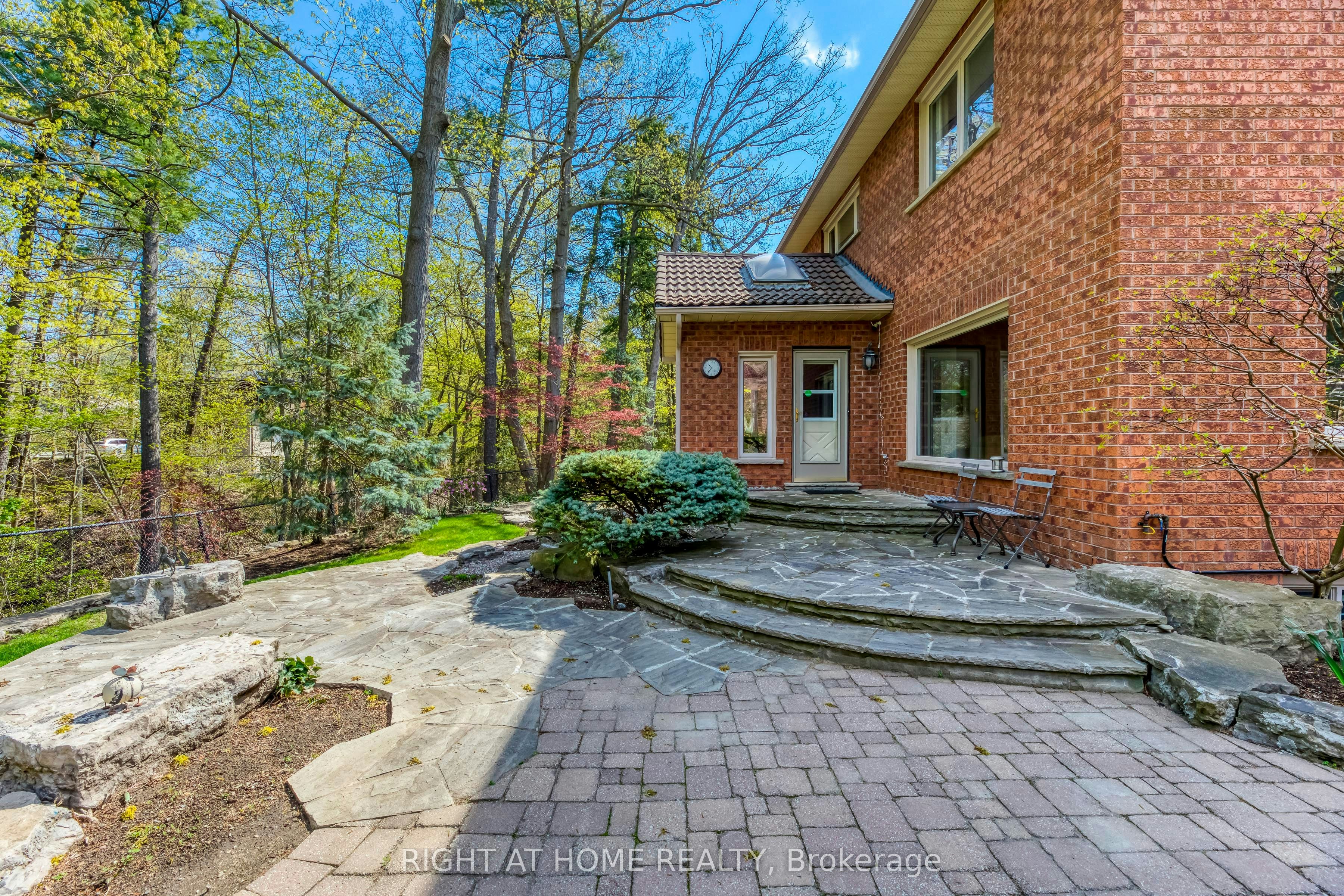 2175 Oneida Court, Mississauga, ON, L5C 4G5 - 36
