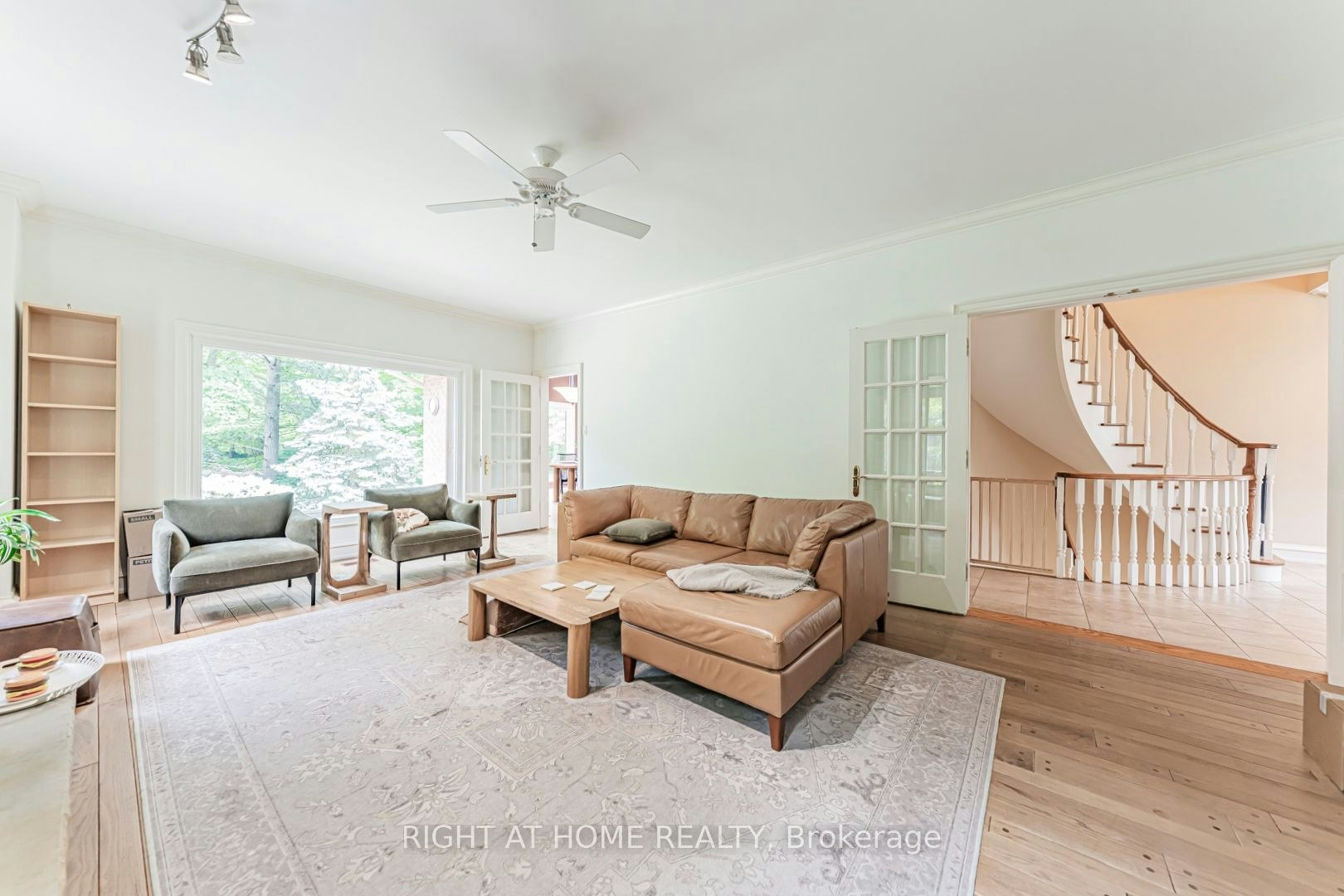 2175 Oneida Court, Mississauga, ON, L5C 4G5 - 8