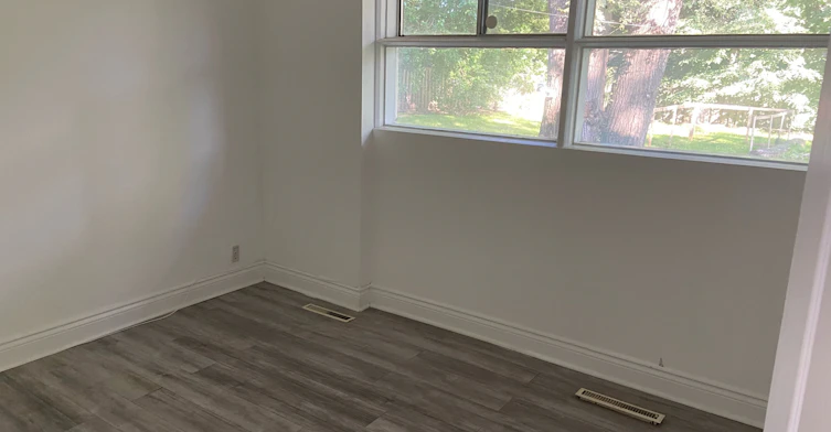 210 South Service Road, Mississauga, ON, L5G 2S1 - 10