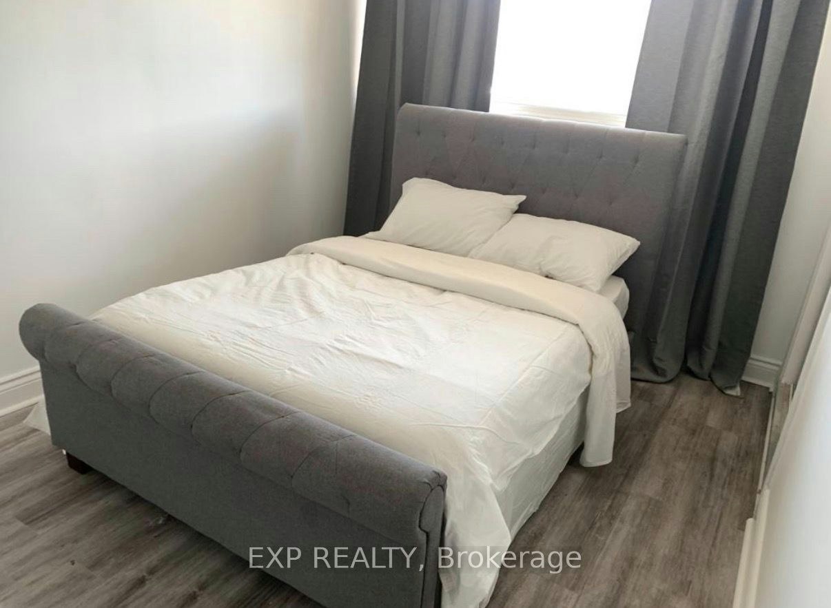 210 South Service Road, Mississauga, ON, L5G 2S1 - 13