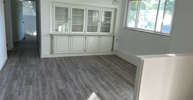210 South Service Road, Mississauga, ON, L5G 2S1 - 6