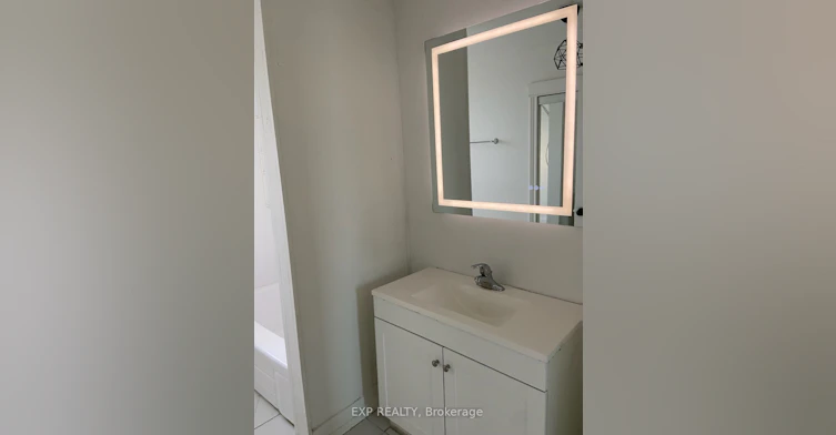 210 South Service Road, Mississauga, ON, L5G 2S1 - 16