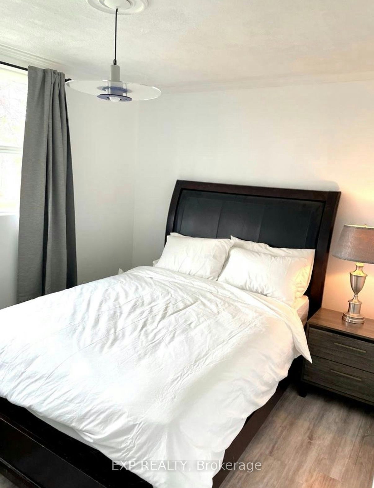 210 South Service Road, Mississauga, ON, L5G 2S1 - 9