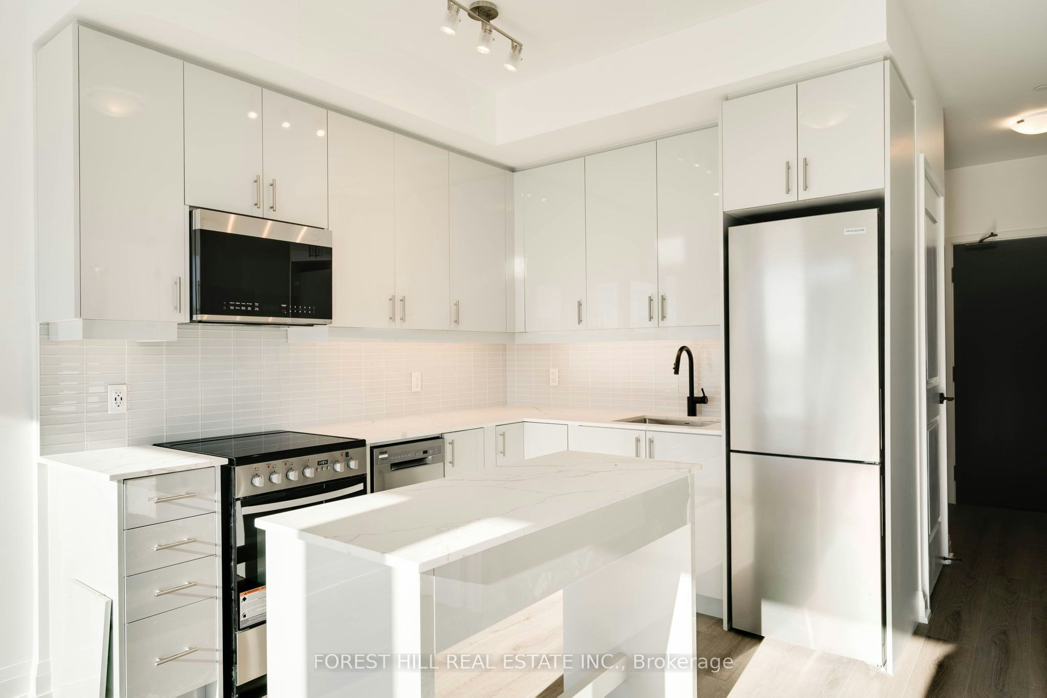 807-2343 Khalsa Gate, Oakville, ON, L6M 5R6 - 4