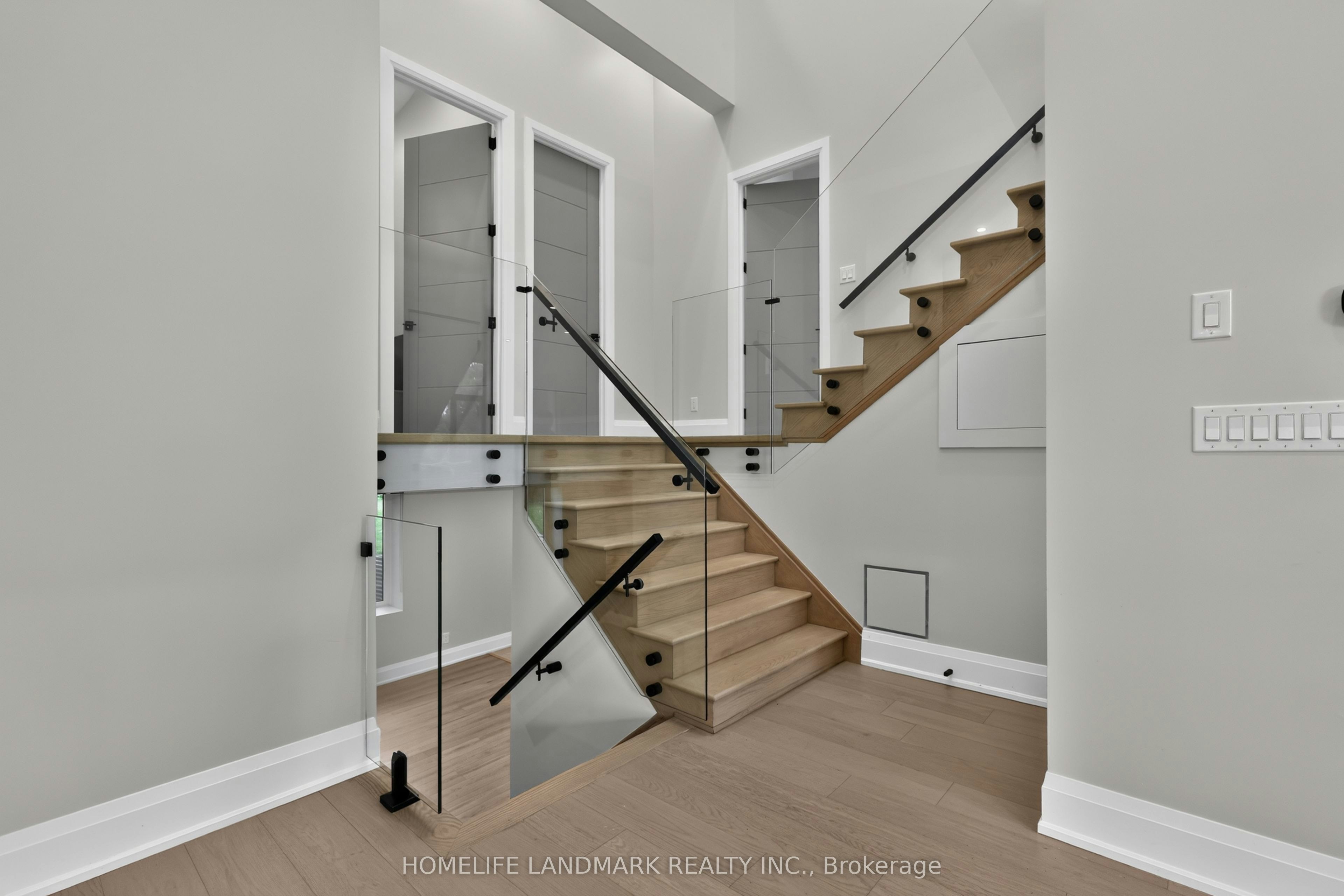 6423 Dunray Crescent, Mississauga, ON, L5N 1E7 - 13