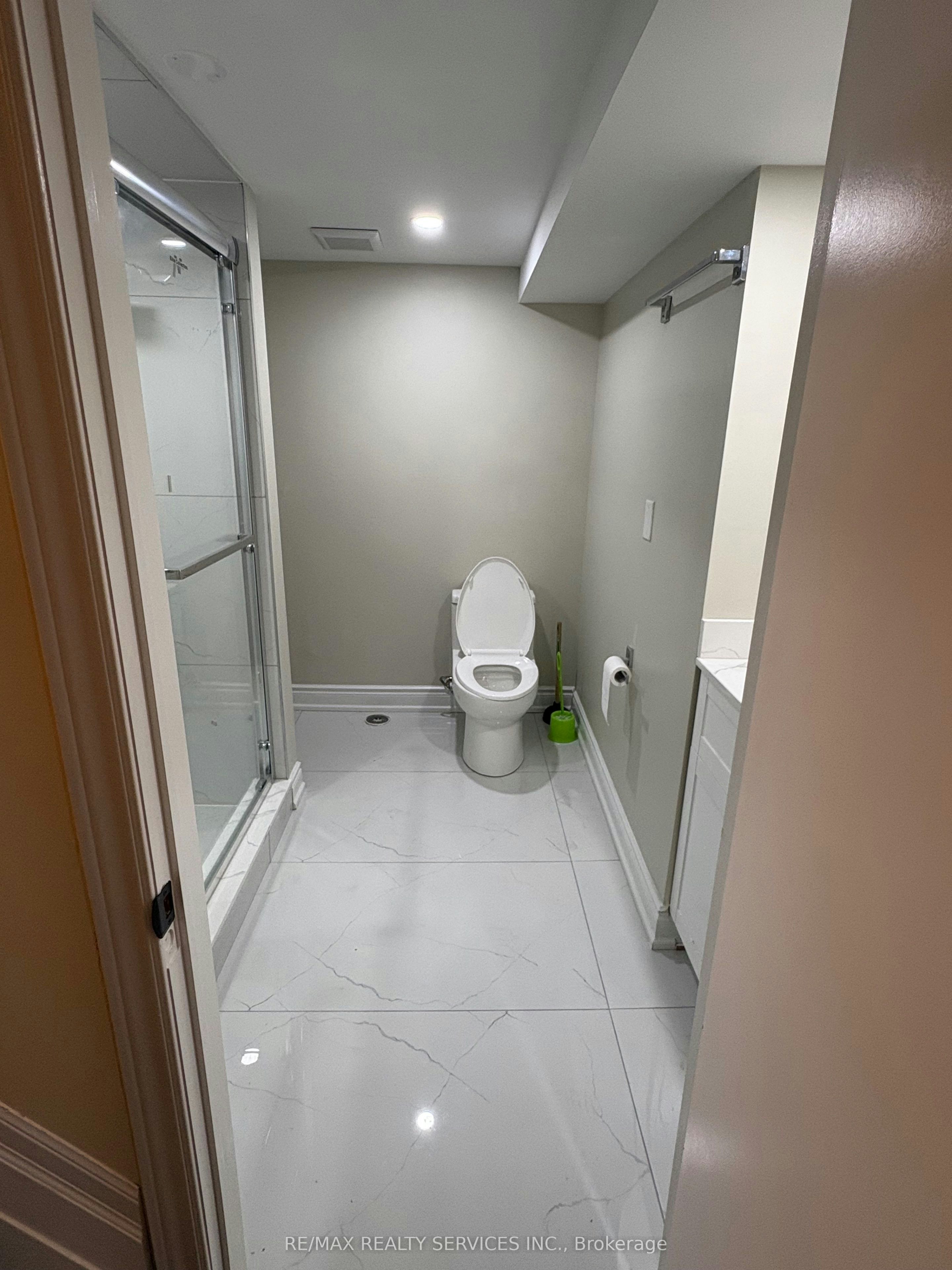 Basement-60 Newbridge Crescent, Brampton, ON, L6S 4B3 - 3