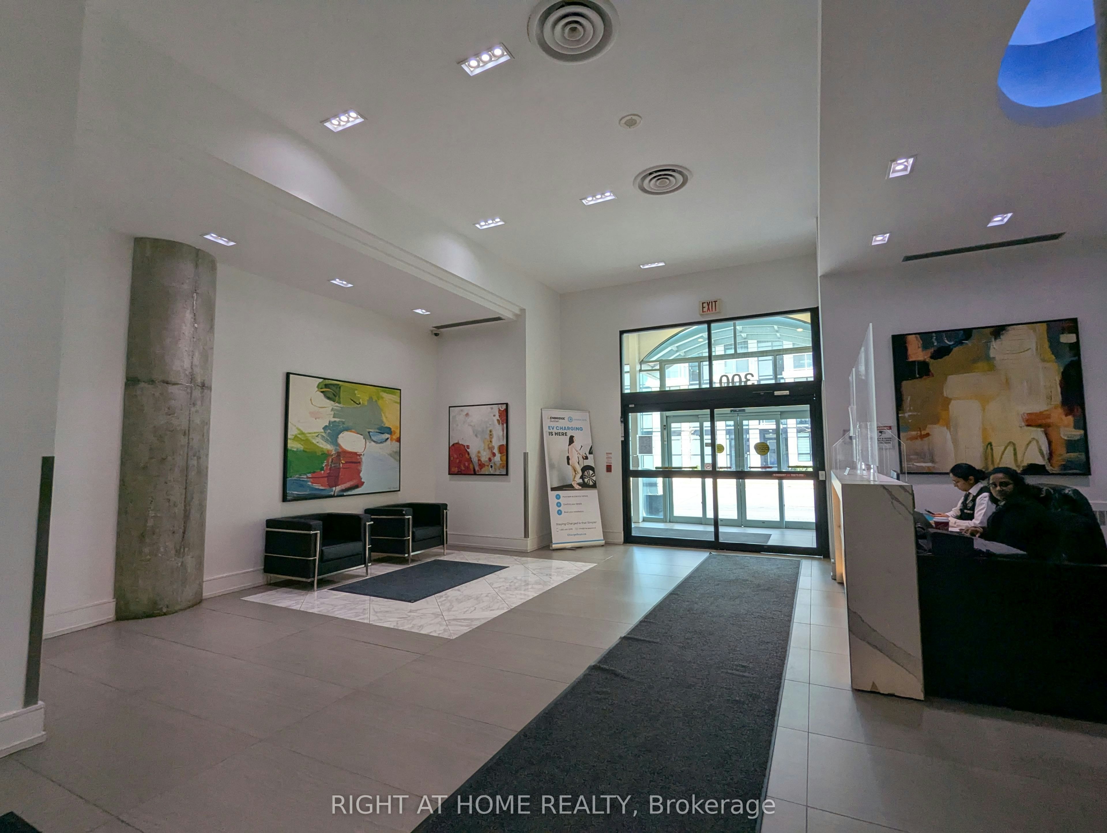 215-300 Manitoba Street, Toronto, ON, M8Y 4G6 - 7