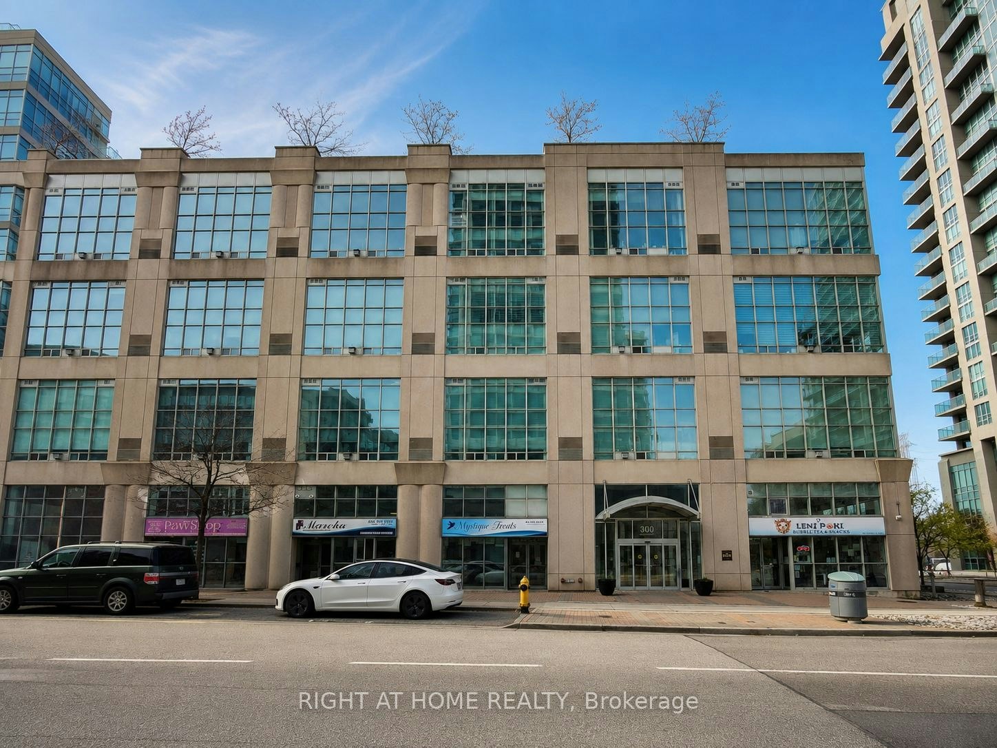 215-300 Manitoba Street, Toronto, ON, M8Y 4G6