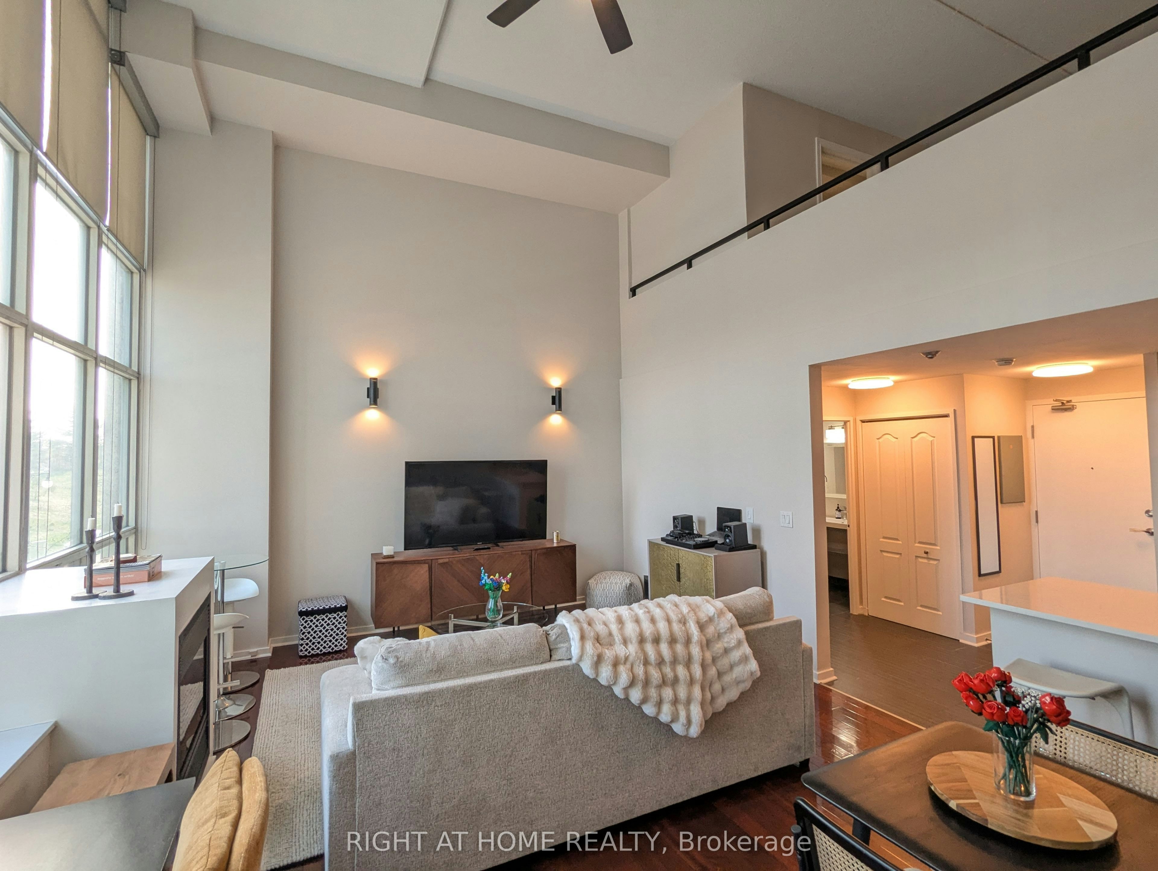 215-300 Manitoba Street, Toronto, ON, M8Y 4G6 - 11