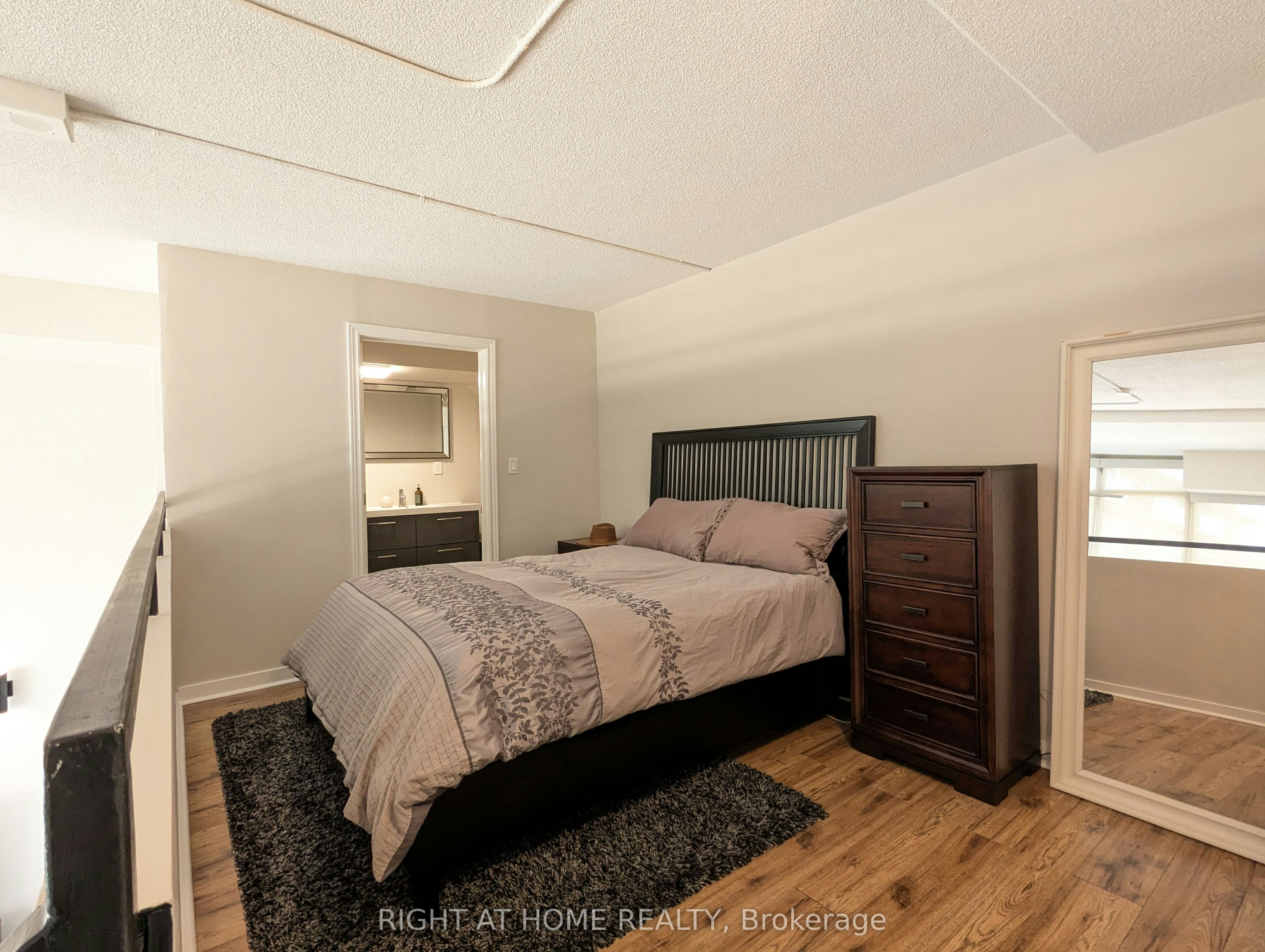 215-300 Manitoba Street, Toronto, ON, M8Y 4G6 - 16