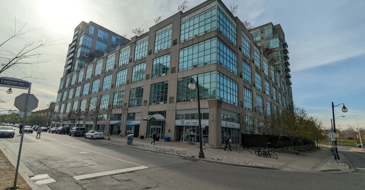 215-300 Manitoba Street, Toronto, ON, M8Y 4G6 - 3