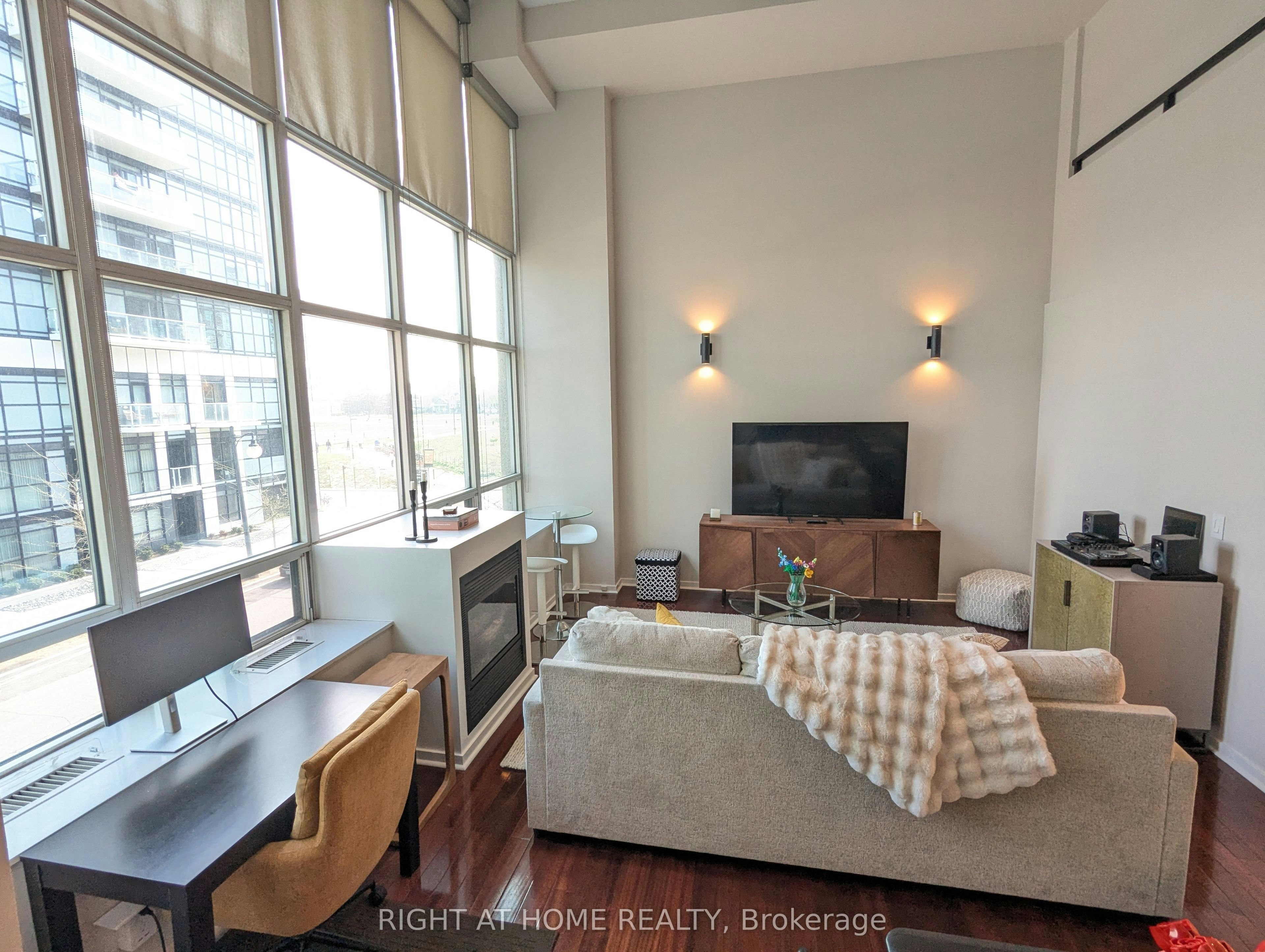 215-300 Manitoba Street, Toronto, ON, M8Y 4G6 - 9