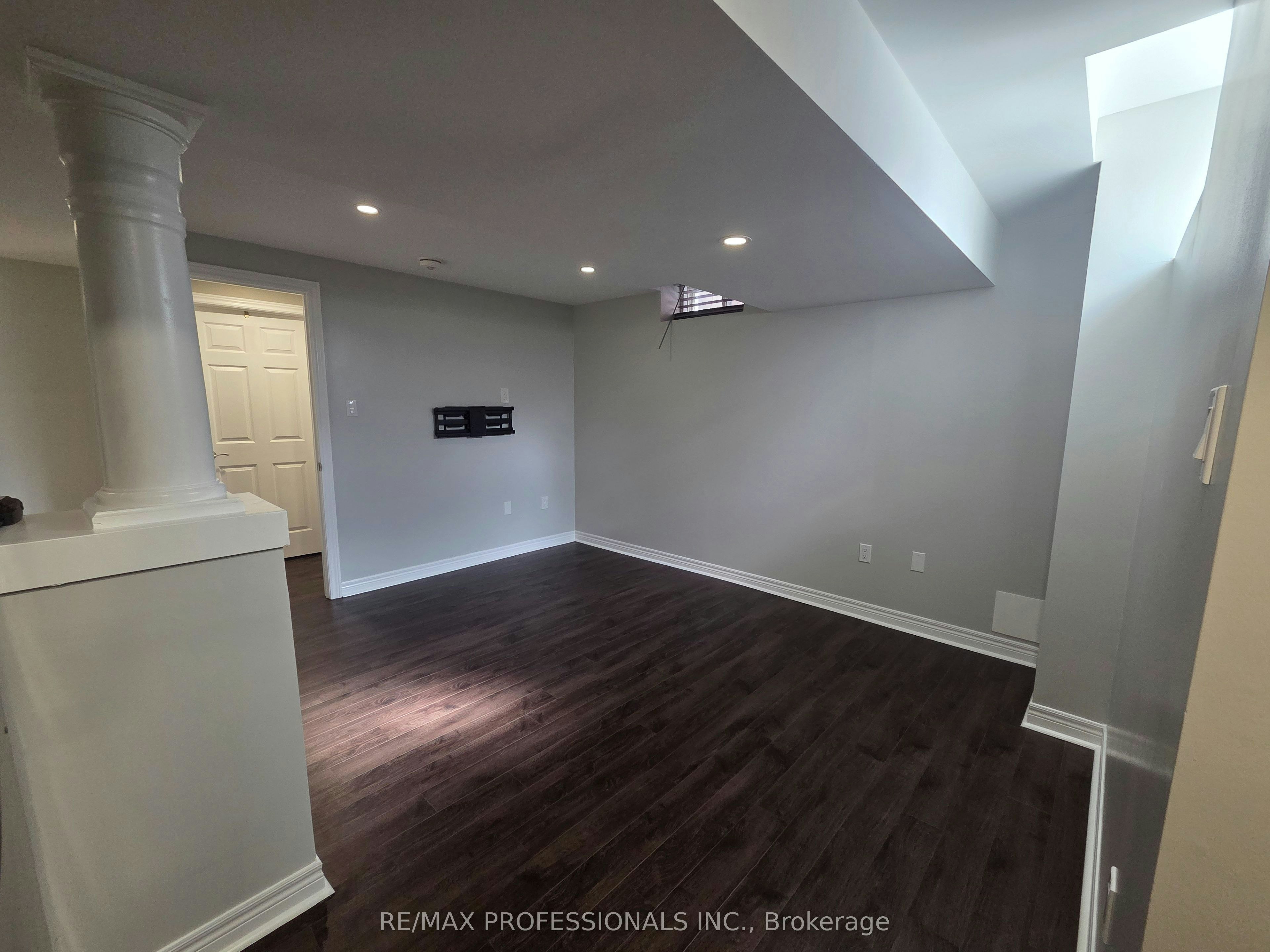 BSMT-7 Fallgate Drive, Brampton, ON, L6X 0R5 - 4