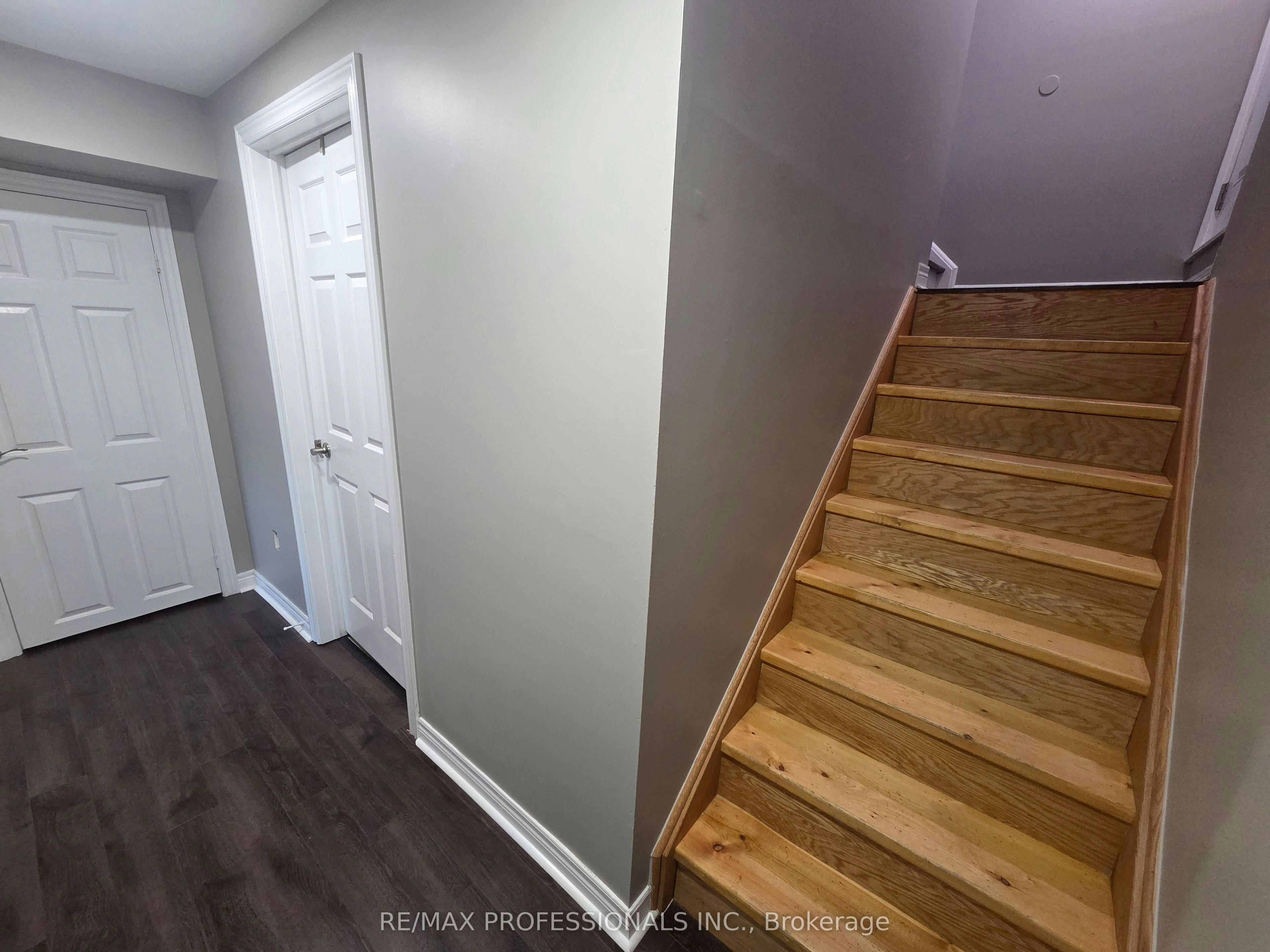BSMT-7 Fallgate Drive, Brampton, ON, L6X 0R5