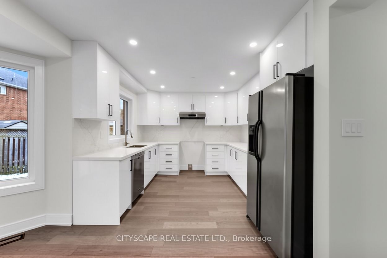 17 Ferncastle Crescent, Brampton, ON, L7A 3P2 - 9
