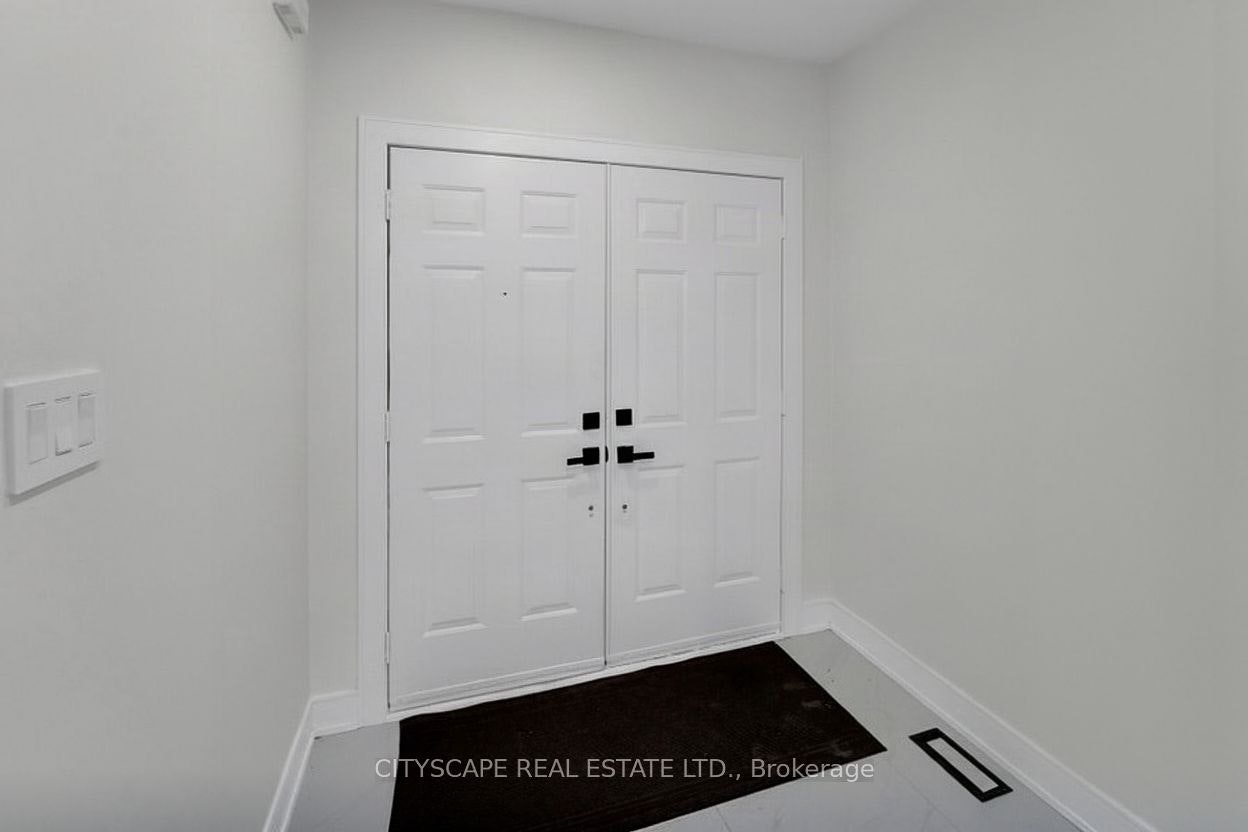 17 Ferncastle Crescent, Brampton, ON, L7A 3P2 - 2