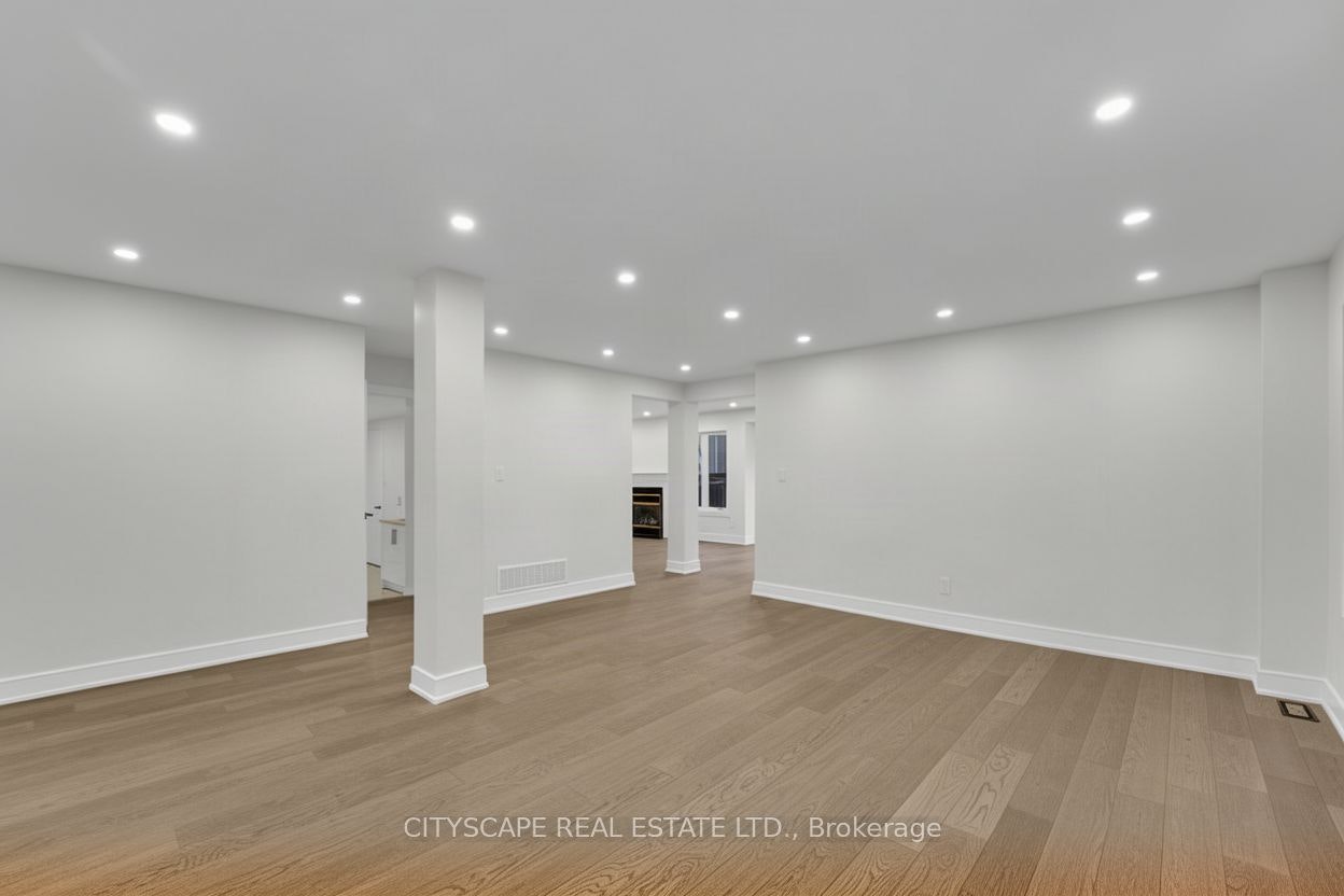 17 Ferncastle Crescent, Brampton, ON, L7A 3P2 - 6