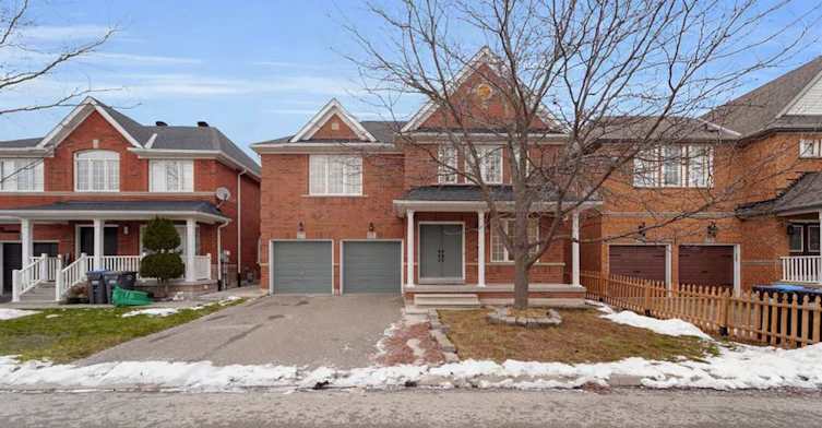 17 Ferncastle Crescent, Brampton, ON, L7A 3P2