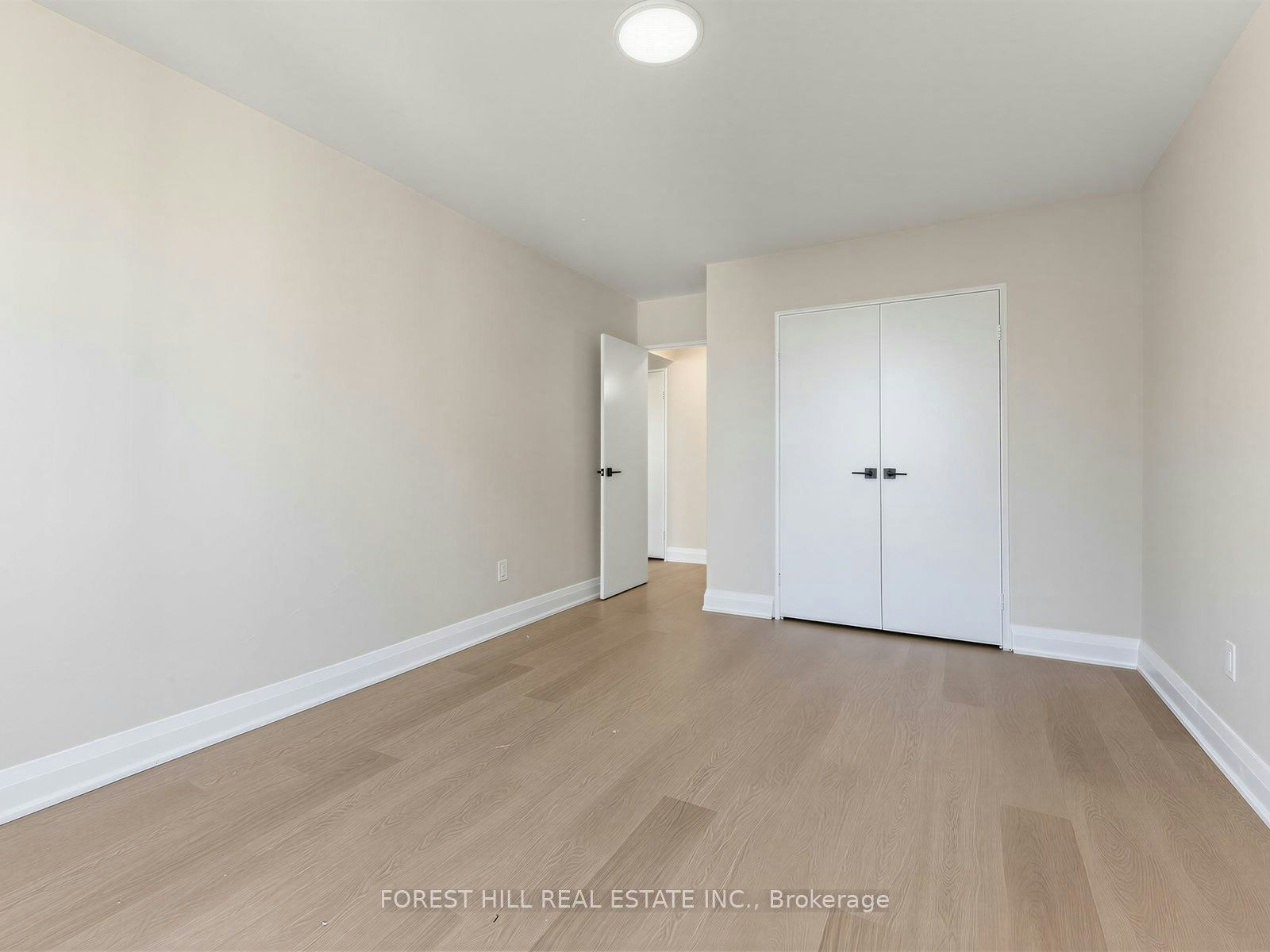 16-377 Ridelle Avenue, Toronto, ON, M6B 1K2 - 17