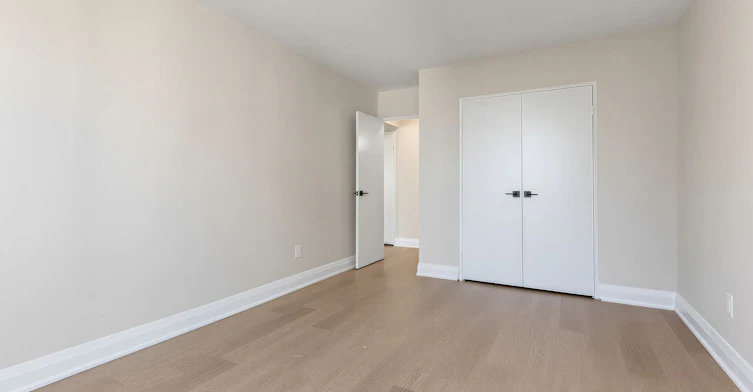 16-377 Ridelle Avenue, Toronto, ON, M6B 1K2 - 17