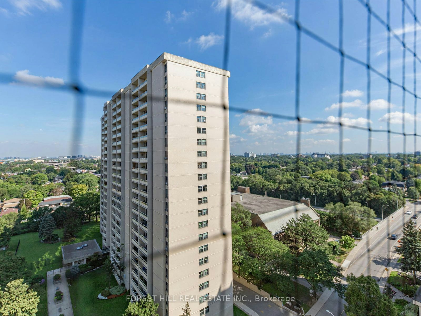 16-377 Ridelle Avenue, Toronto, ON, M6B 1K2 - 28