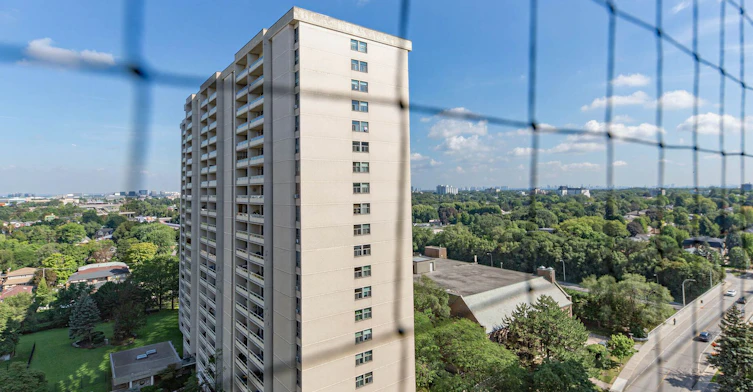 16-377 Ridelle Avenue, Toronto, ON, M6B 1K2 - 28