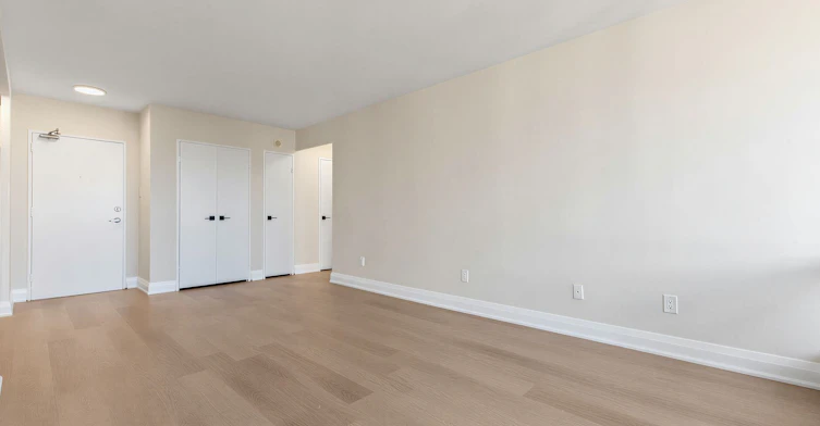 16-377 Ridelle Avenue, Toronto, ON, M6B 1K2 - 8