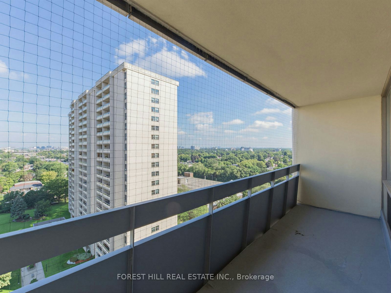 16-377 Ridelle Avenue, Toronto, ON, M6B 1K2 - 25