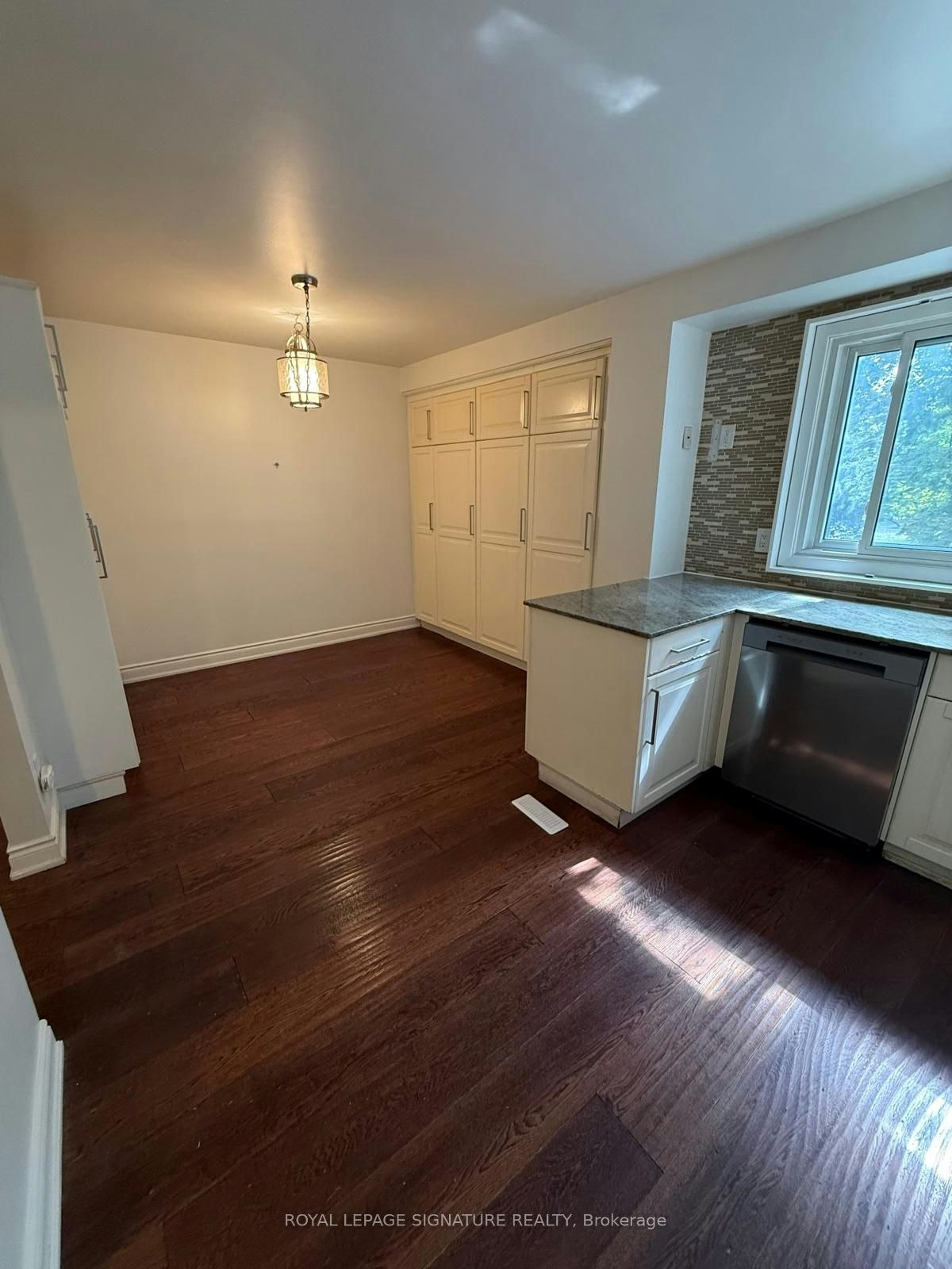 24-4230 Fieldgate Drive, Mississauga, ON, L4W 2M5 - 6