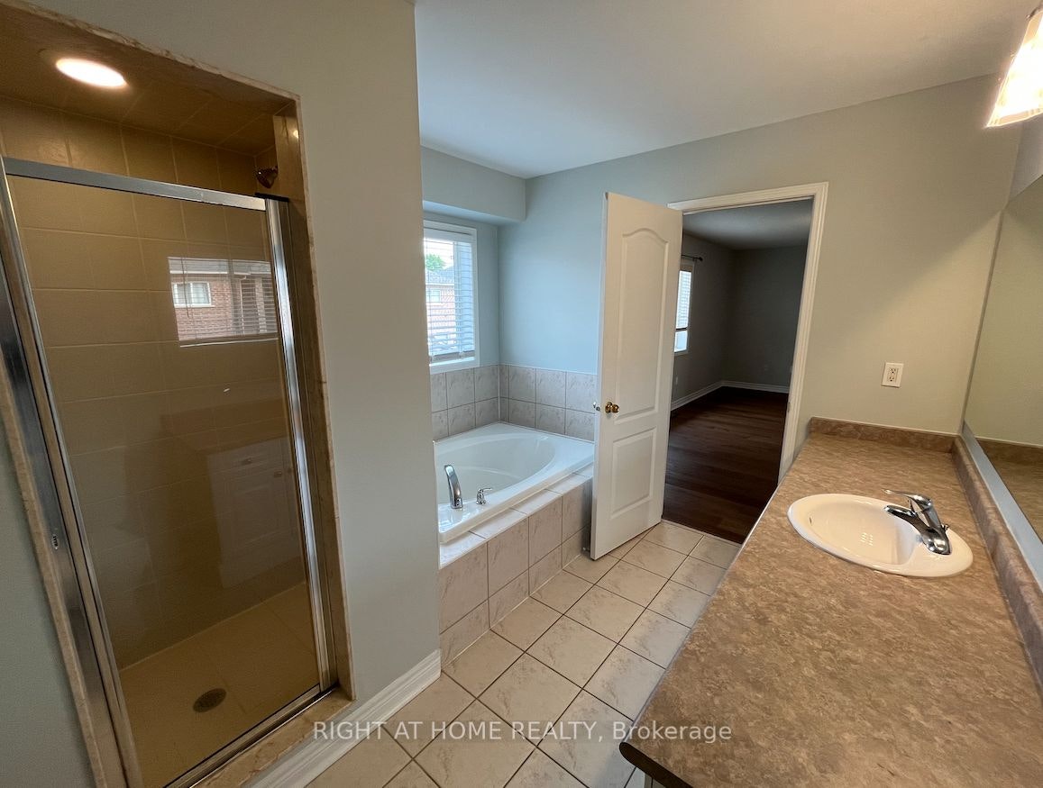 Main-22 Amboise Crescent, Brampton, ON, L7A 2R2 - 17
