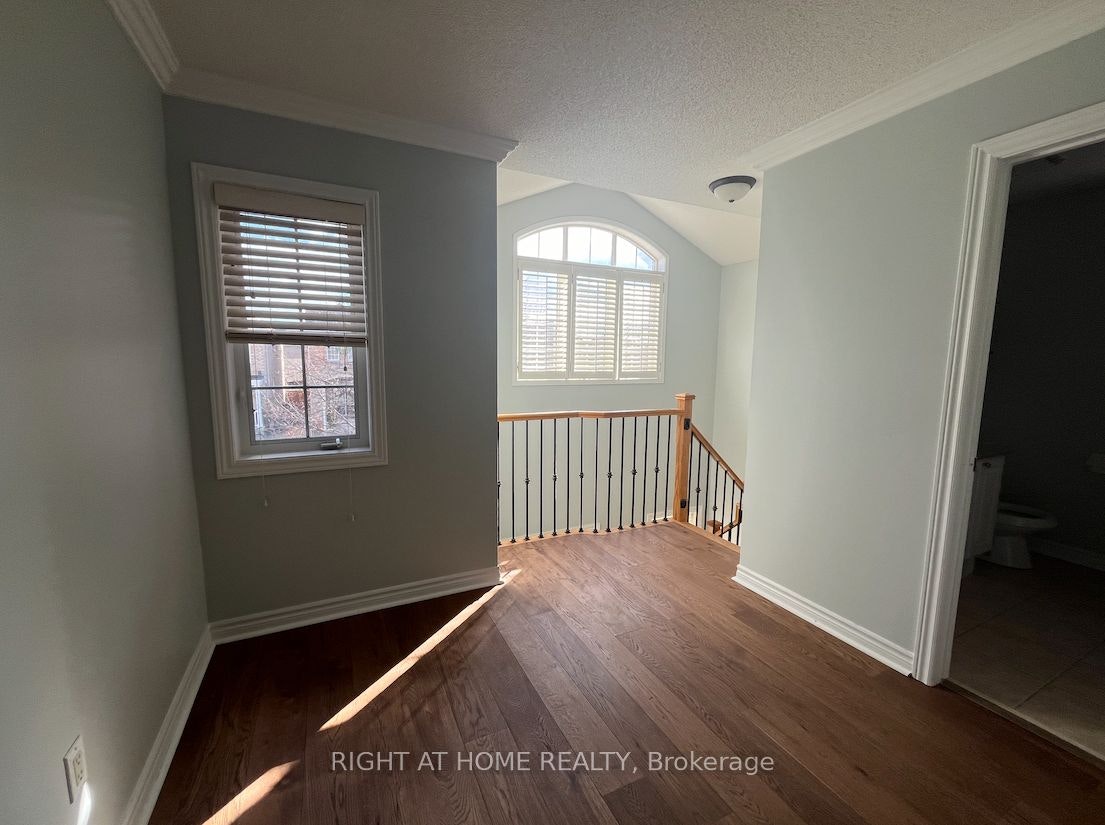 Main-22 Amboise Crescent, Brampton, ON, L7A 2R2 - 11