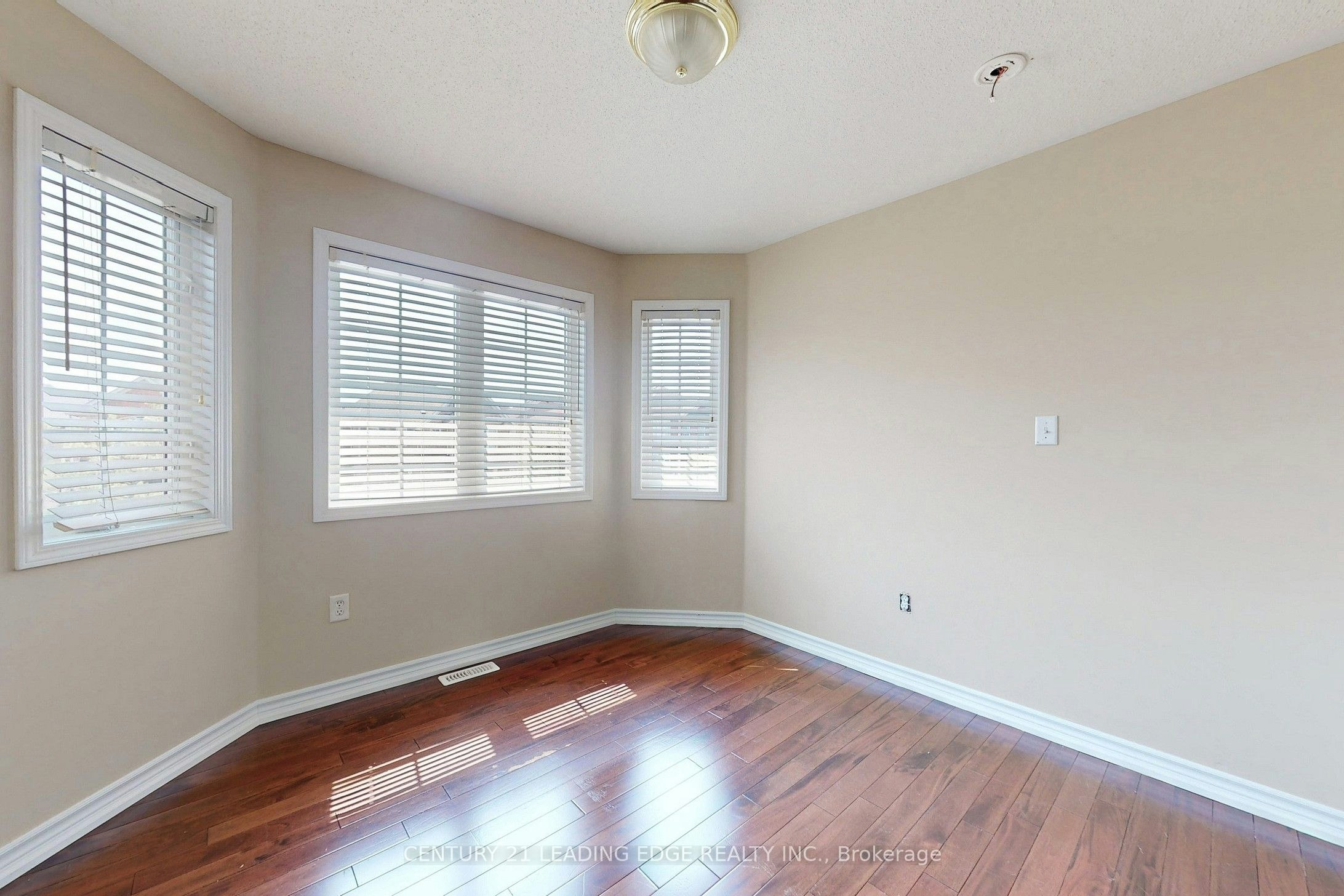 MAIN-6 Firwood Crescent, Brampton, ON, L6P 2J6 - 26
