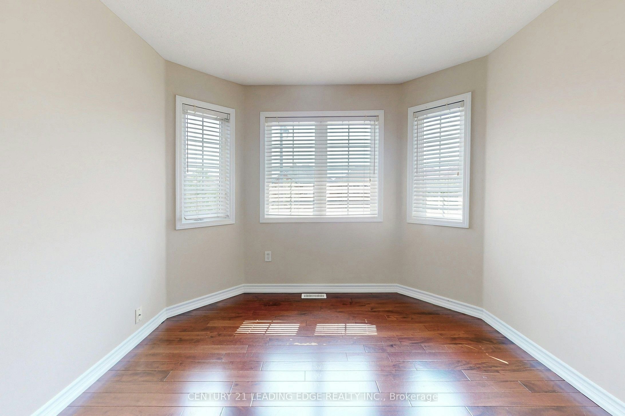 MAIN-6 Firwood Crescent, Brampton, ON, L6P 2J6 - 25